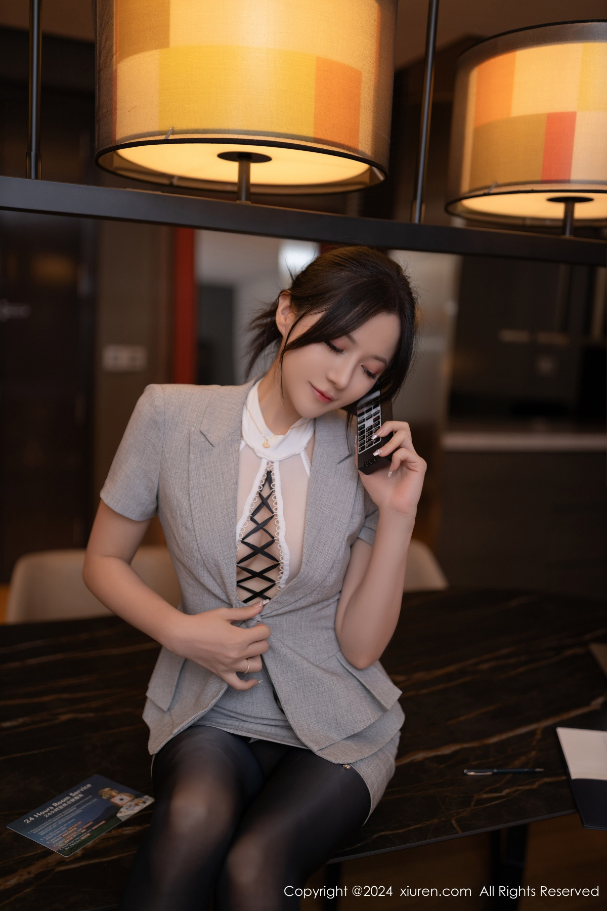 [XiuRen]高清写真图 2024.09.20 No.9189 鱼子酱Fish 黑丝美腿