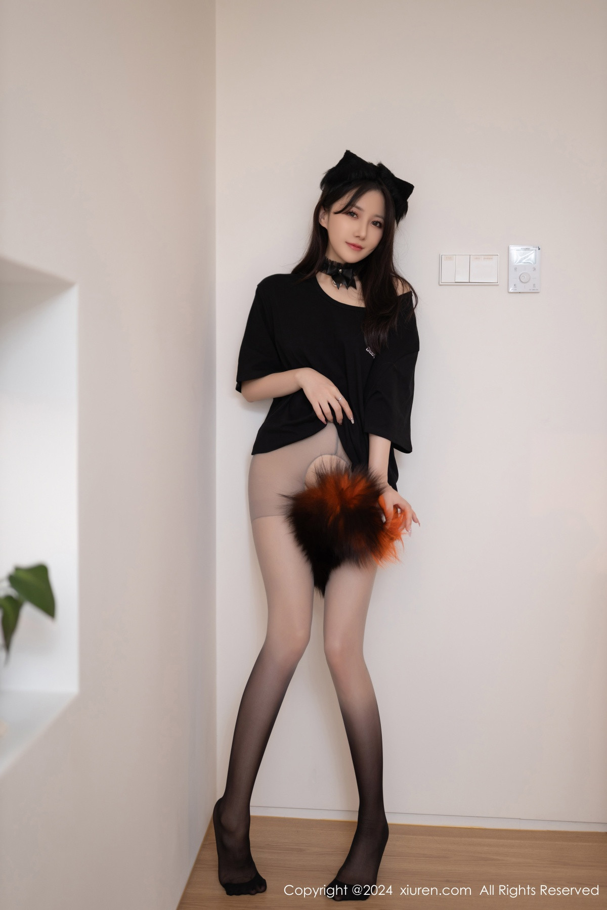 [XiuRen]高清写真图 2024.10.18 No.9314 鱼子酱Fish 美腿黑丝