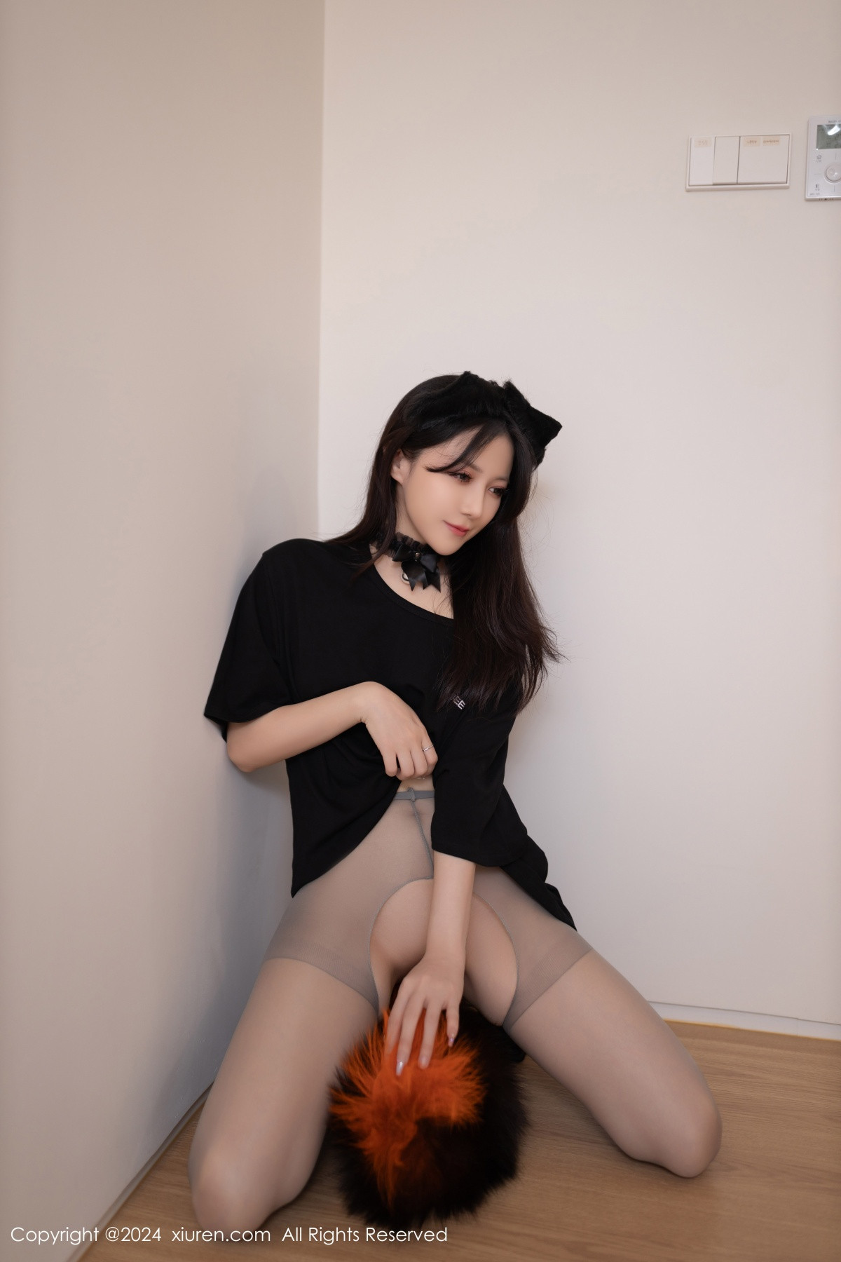 [XiuRen]高清写真图 2024.10.18 No.9314 鱼子酱Fish 美腿黑丝