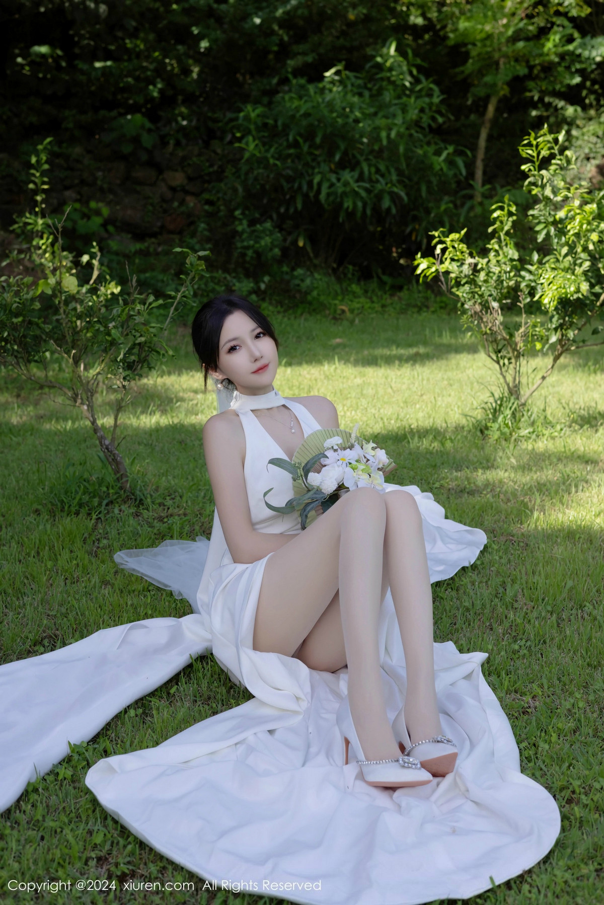 [XiuRen]高清写真图 2024.11.01 No.9387 鱼子酱Fish 丝袜美腿