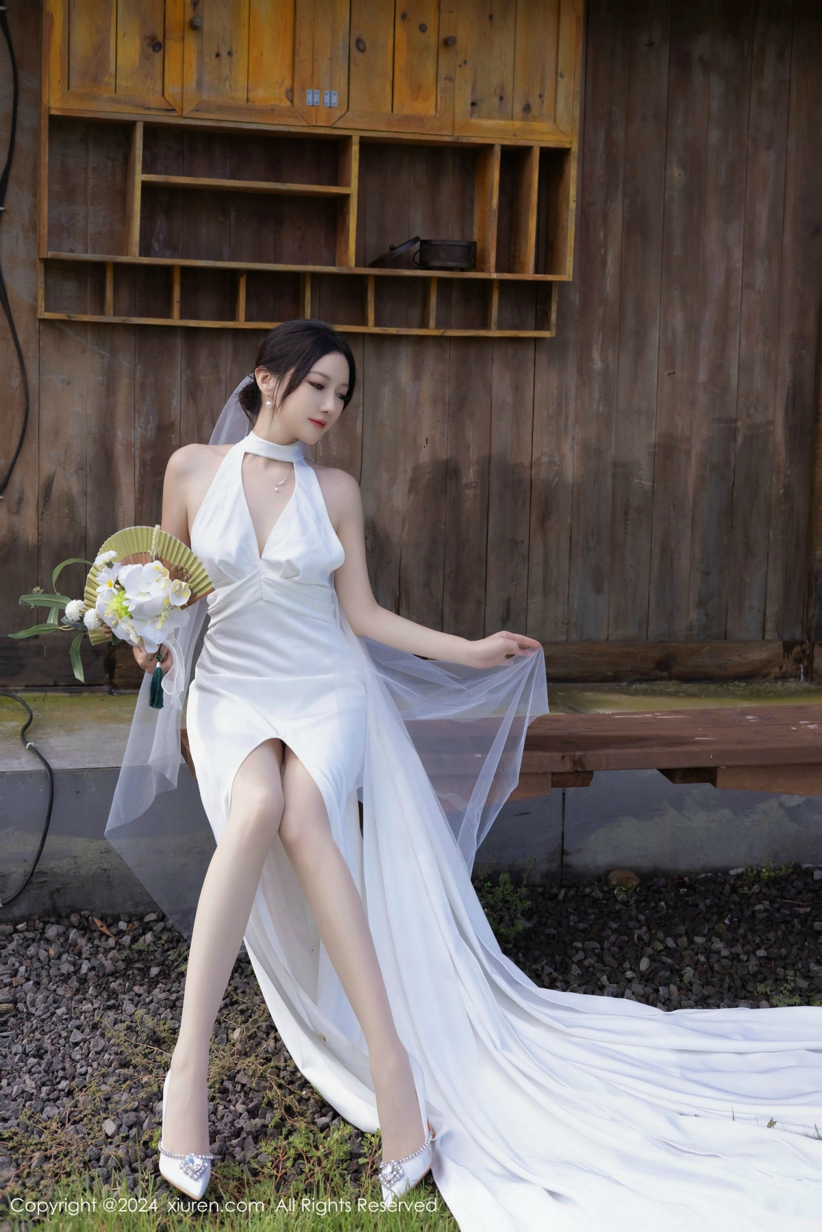 [XiuRen]高清写真图 2024.11.01 No.9387 鱼子酱Fish 丝袜美腿