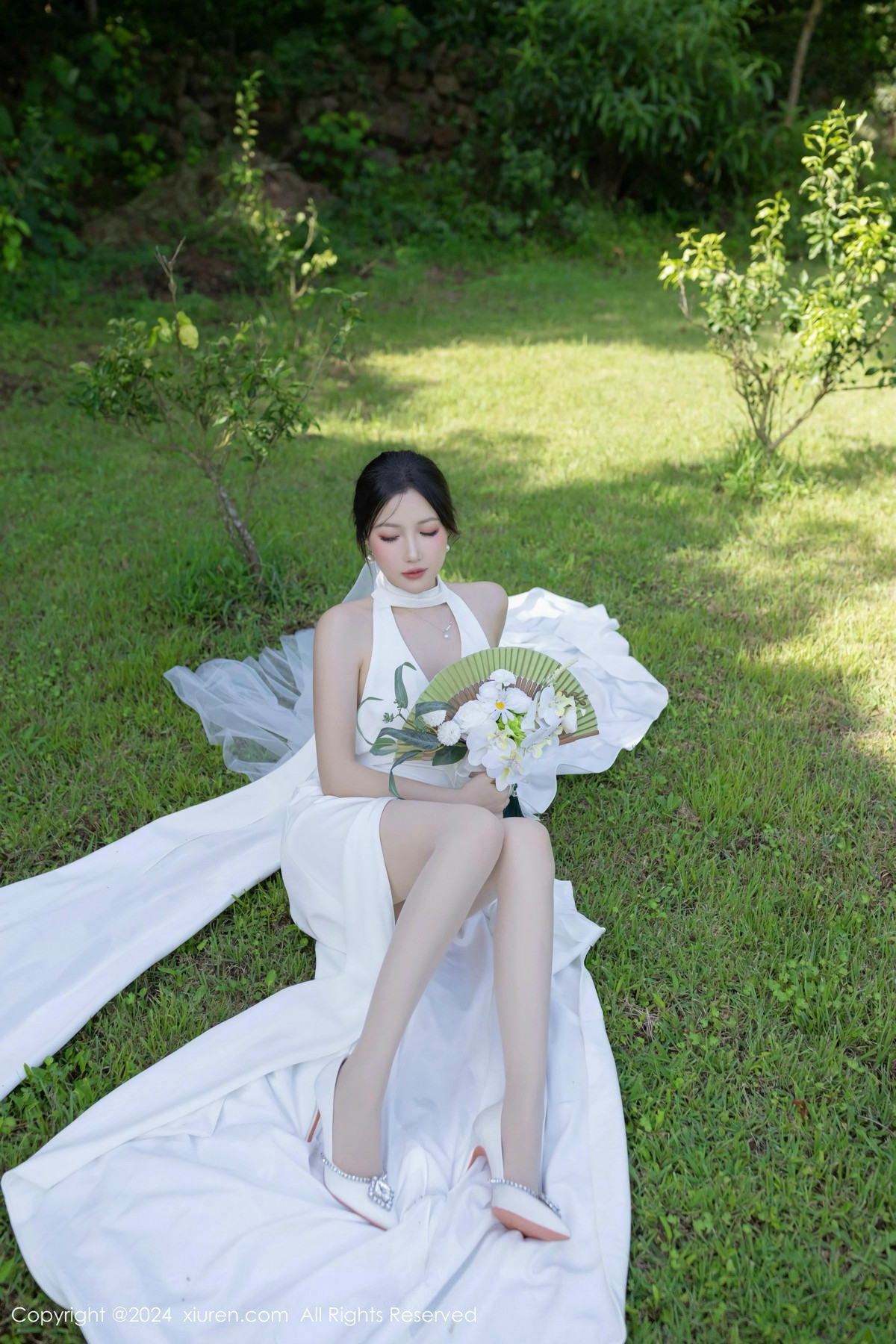 [XiuRen]高清写真图 2024.11.01 No.9387 鱼子酱Fish 丝袜美腿