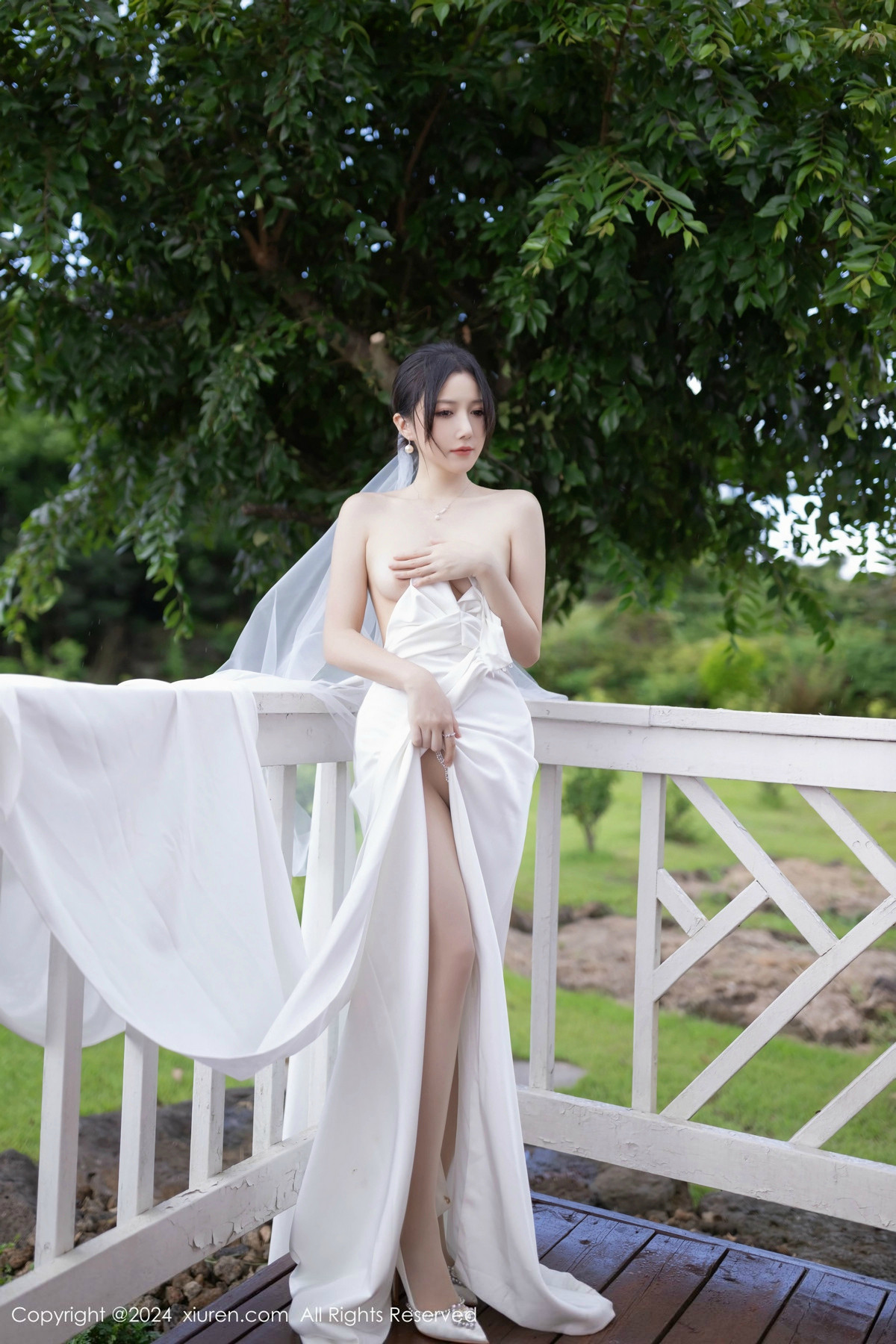 [XiuRen]高清写真图 2024.11.01 No.9387 鱼子酱Fish 丝袜美腿