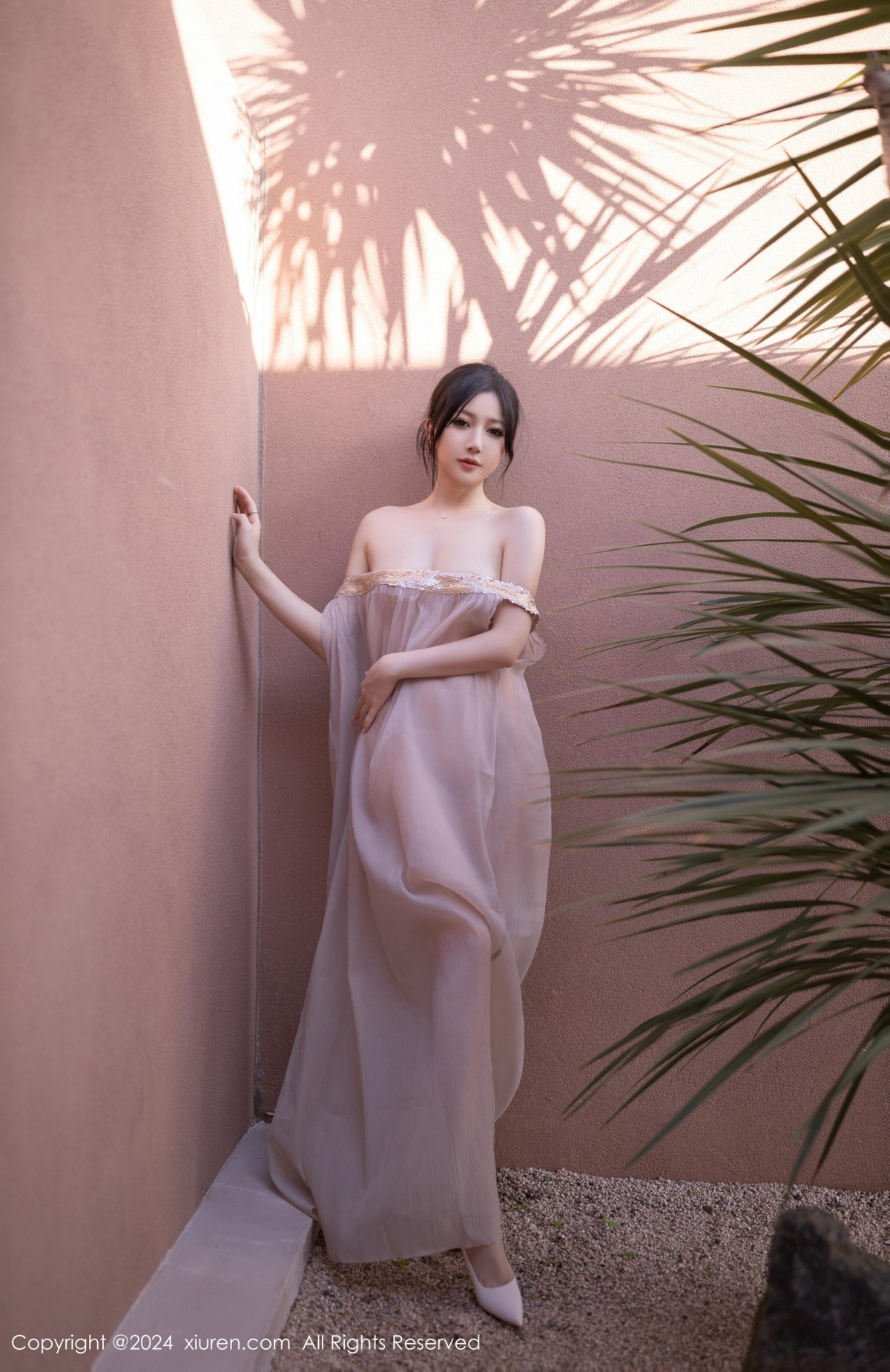 [XiuRen]高清写真图 2024.11.22 No.9492 鱼子酱Fish 美腿性感