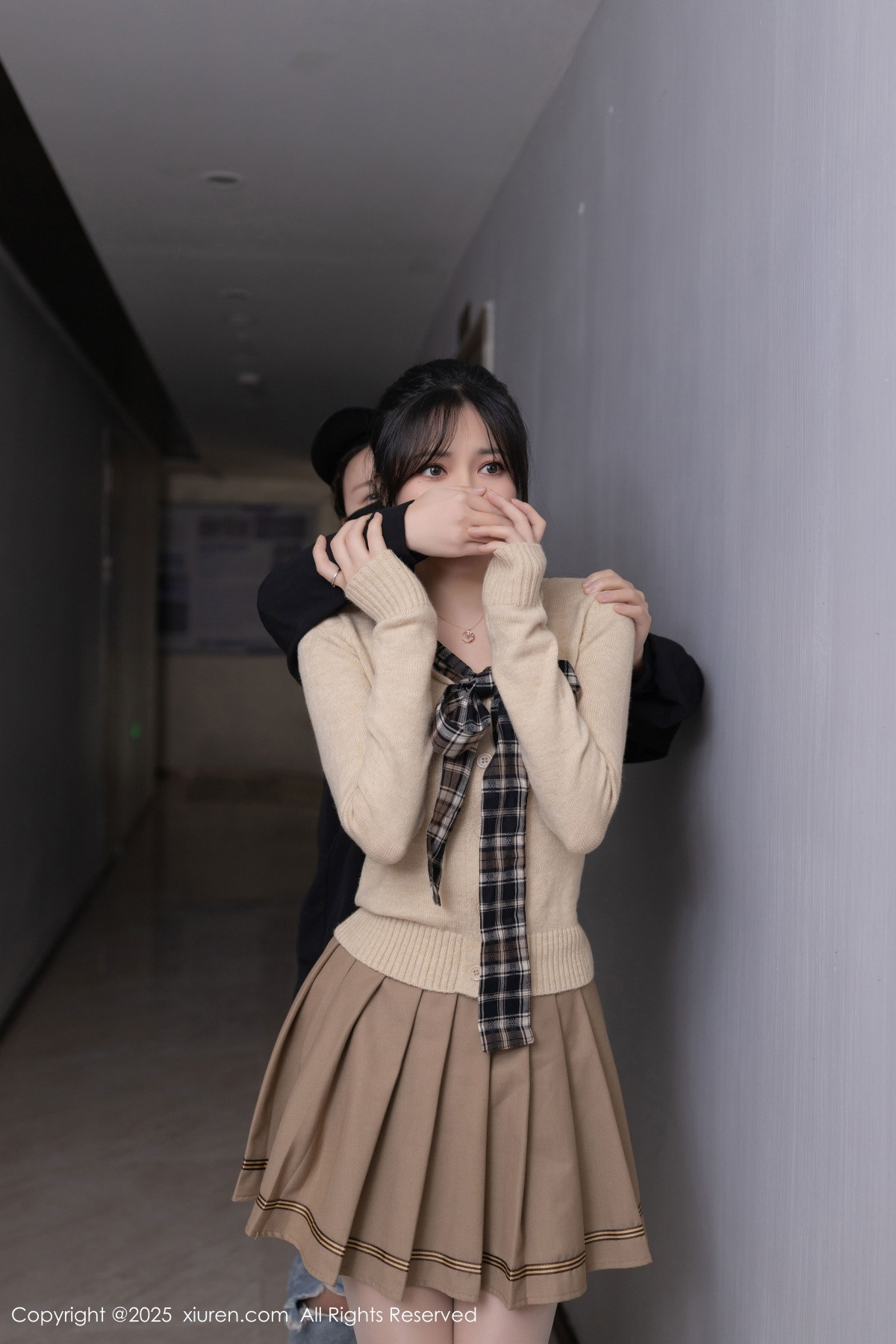[XiuRen]高清写真图 2025.03.07 No.9988 鱼子酱Fish 丝袜美腿