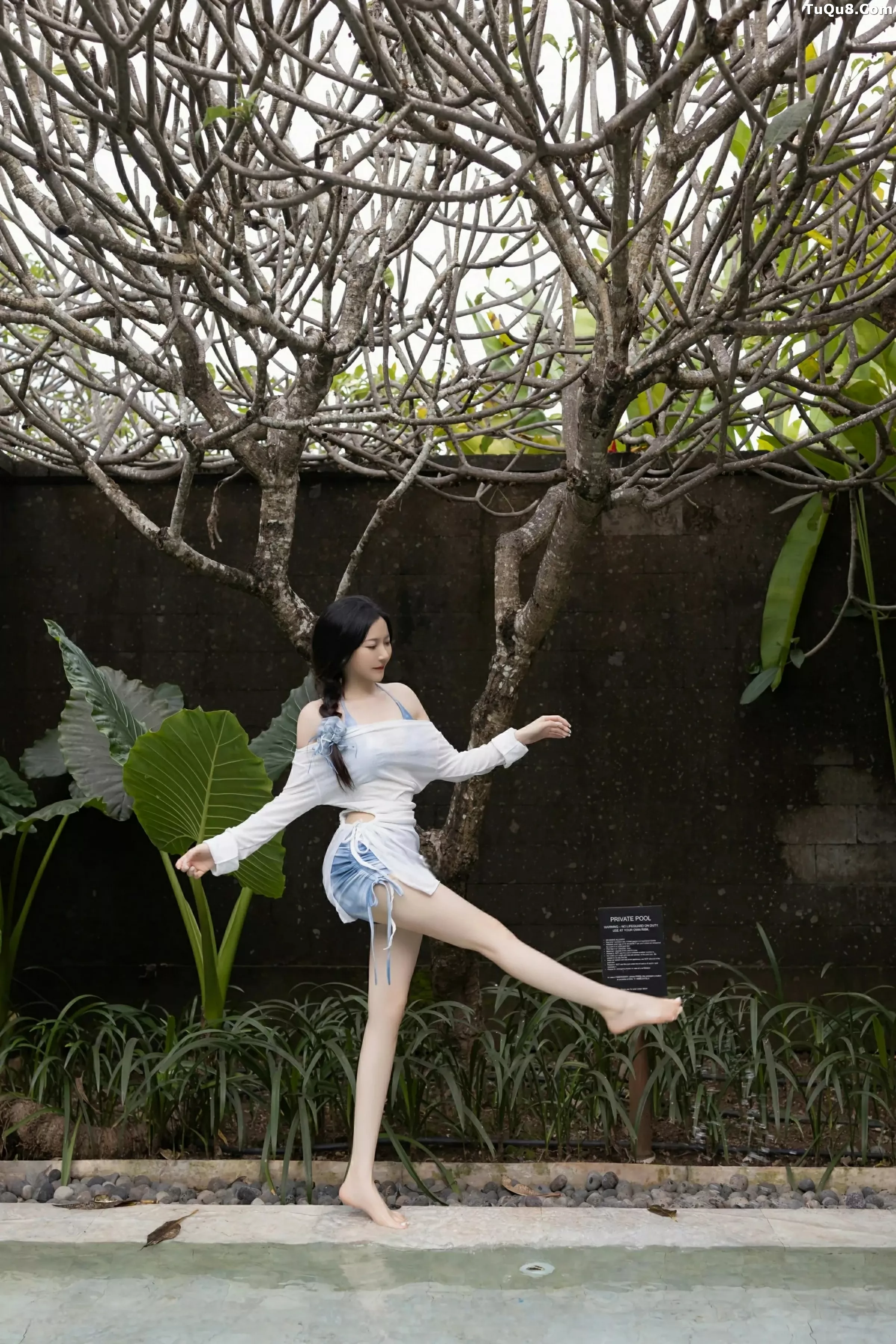 [XiuRen]高清写真图 2025.06.06 No.10377 鱼子酱Fish 蓝色比基尼