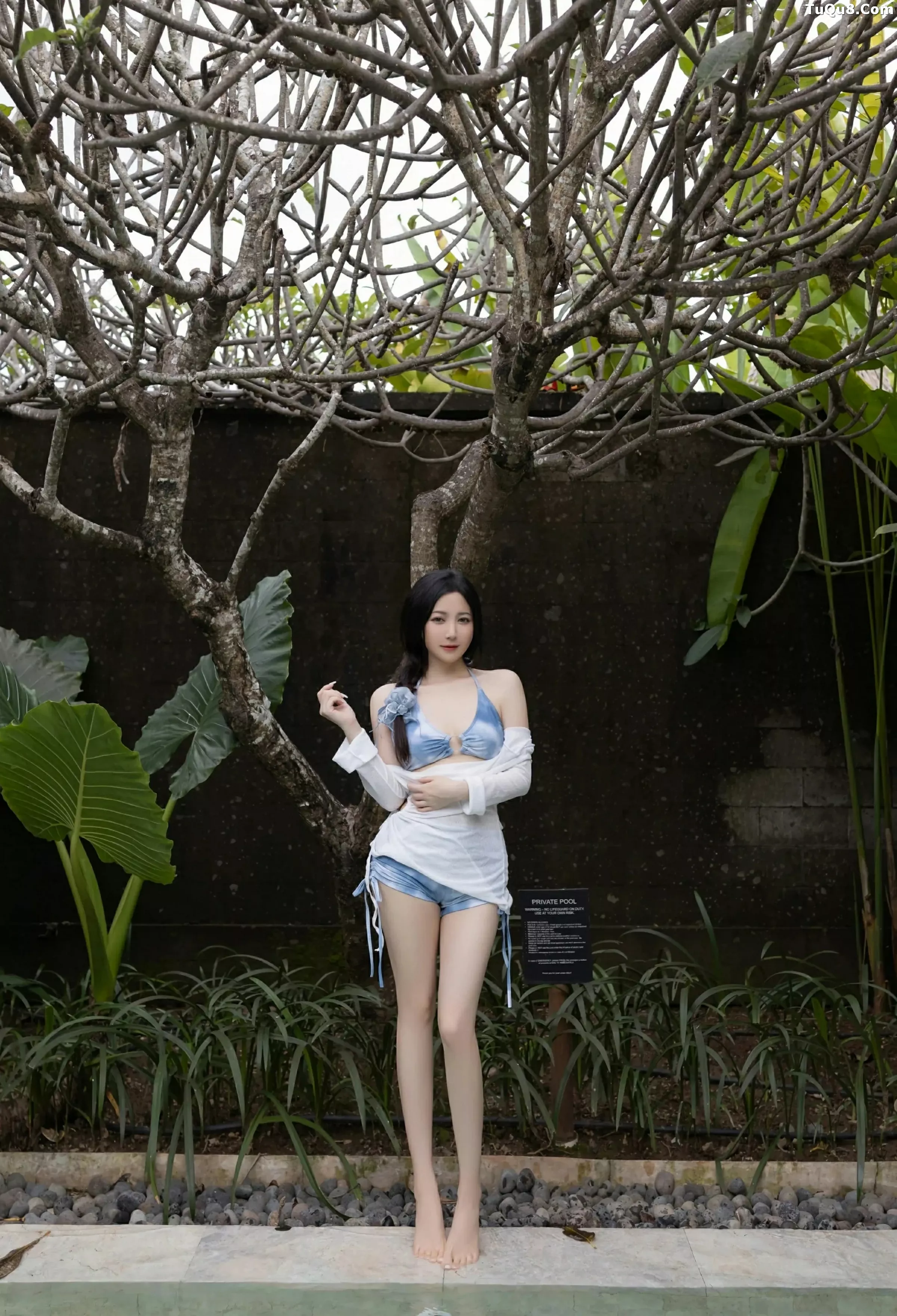 [XiuRen]高清写真图 2025.06.06 No.10377 鱼子酱Fish 蓝色比基尼