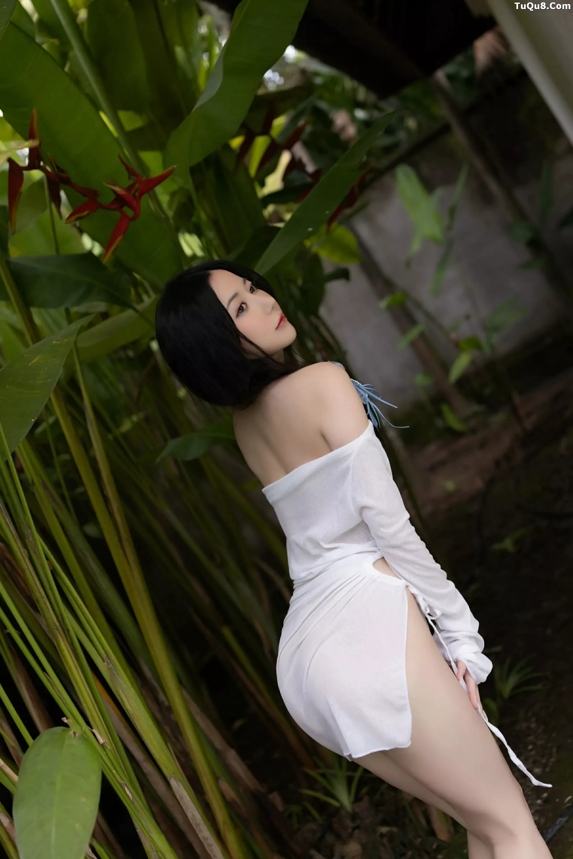 [XiuRen]高清写真图 2025.06.06 No.10377 鱼子酱Fish 蓝色比基尼