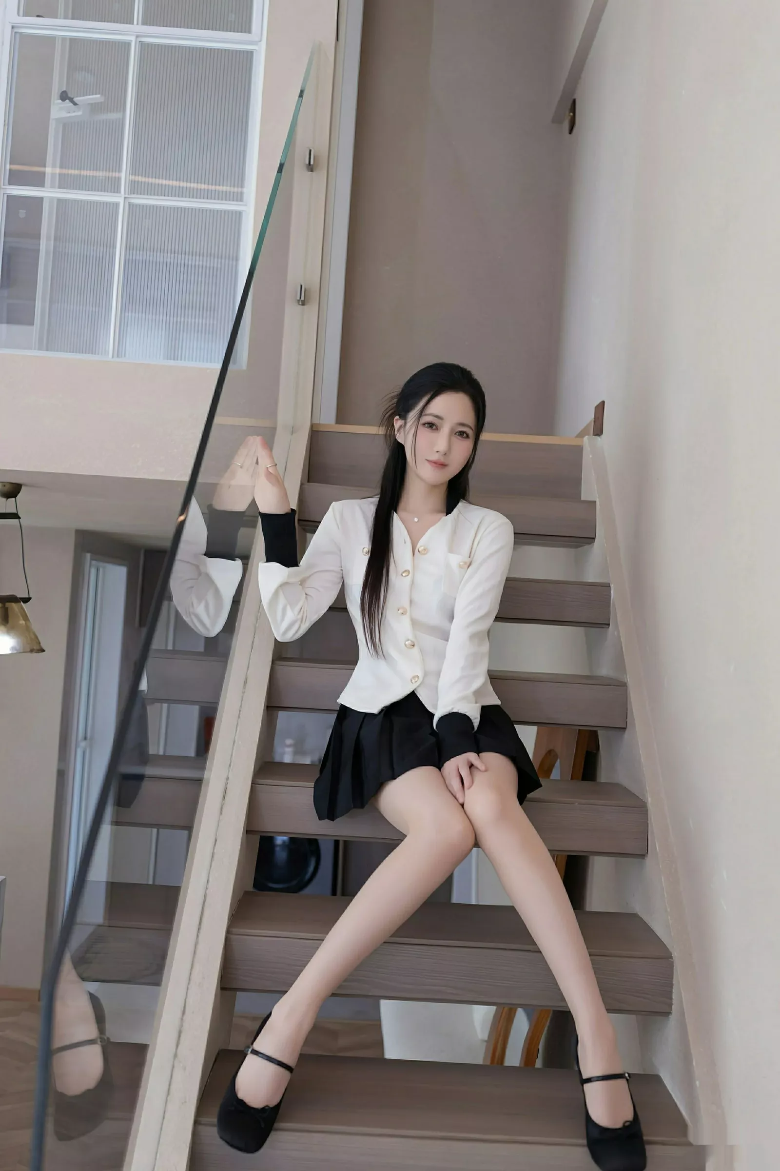 [XiuRen]高清写真图 2025.08.01 No.10615 鱼子酱Fish 肉色丝袜