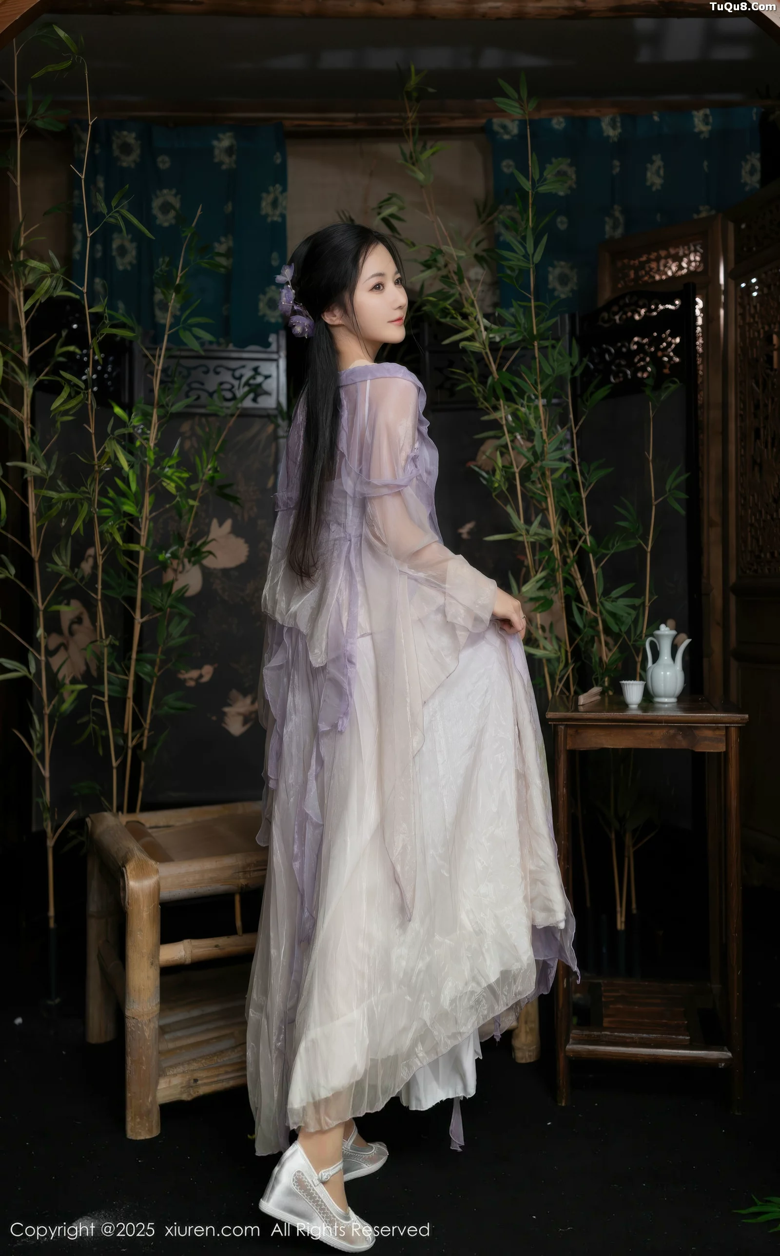 [XiuRen]高清写真图 2025.09.05 No.10737 鱼子酱Fish 紫色连衣裙