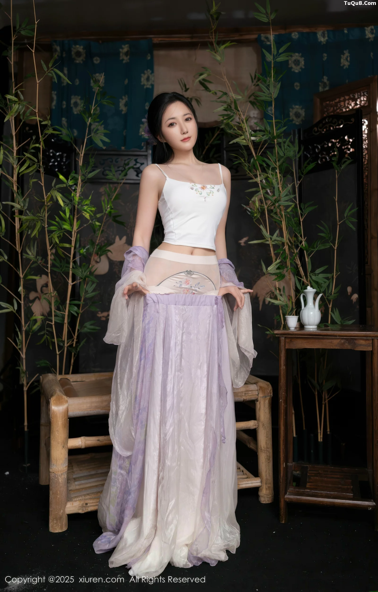 [XiuRen]高清写真图 2025.09.05 No.10737 鱼子酱Fish 紫色连衣裙