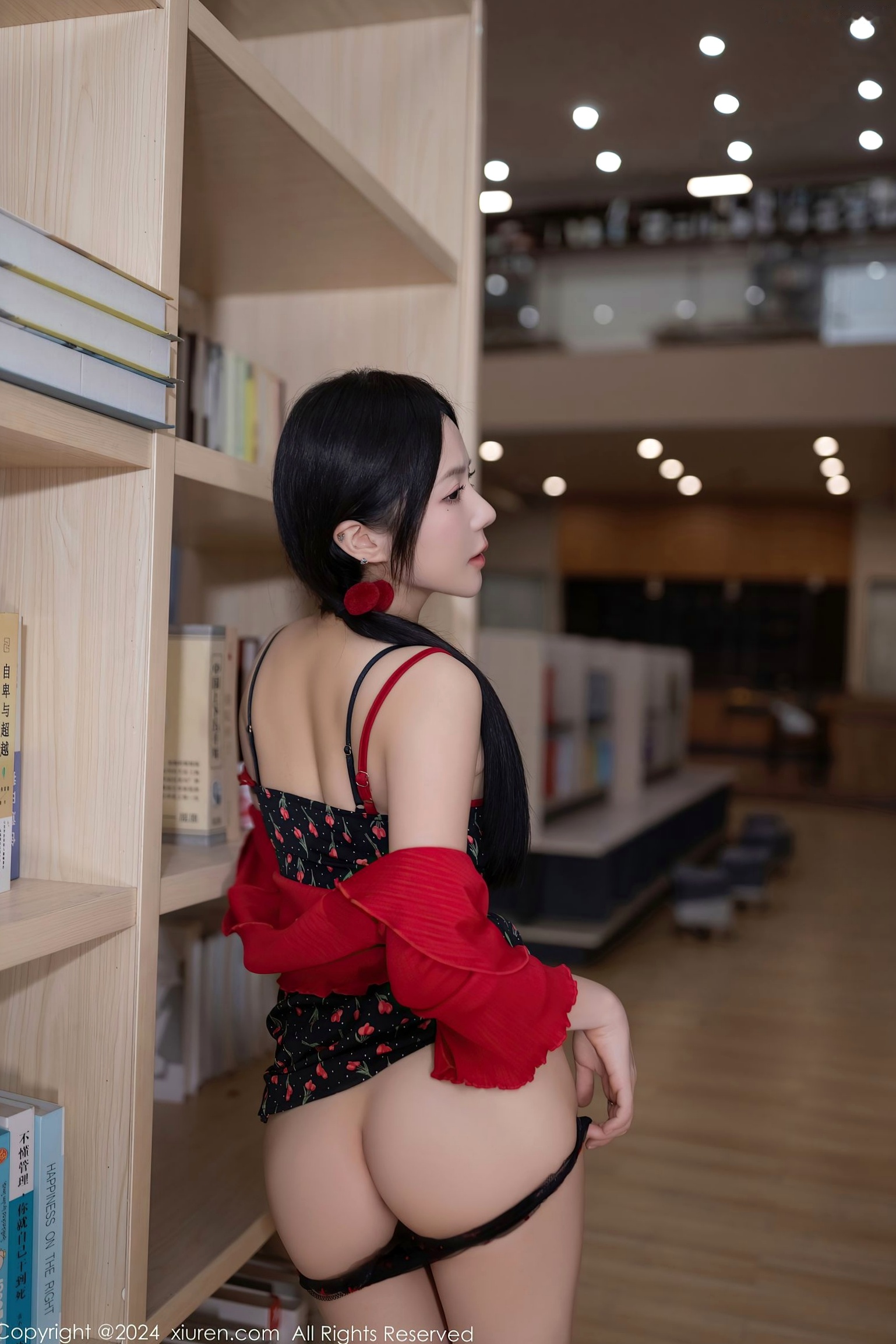 Gallery - XiuRen秀人网 - XiuRen -8596-鱼子酱Fish-图书馆私房照-红外套黑裙性感写真-大尺度诱惑视觉盛宴-2024.05.24秀人网 - XiuRen 私房照性感大尺度诱惑 鱼子酱fish女神私房照_秀色女神 - image 16