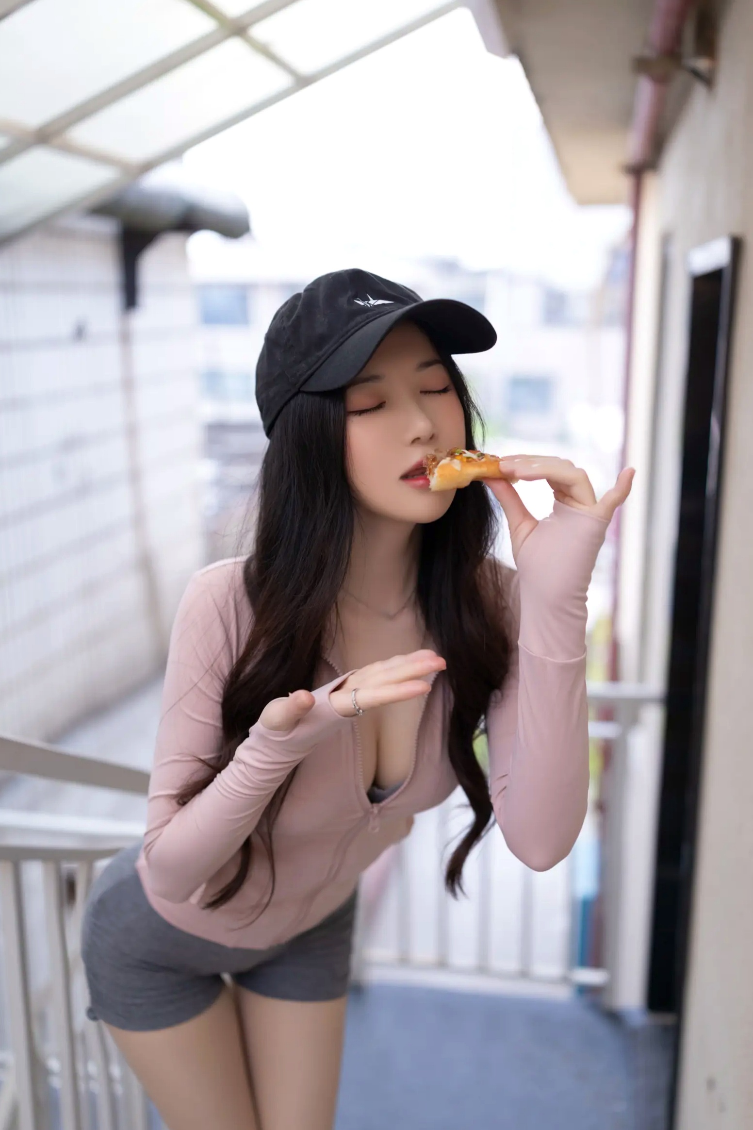 Gallery - [XR] 鱼子酱Fish 披萨主题创意私房照，大尺度性感身材曲线呈现大尺度私房照诱惑性感 鱼子酱fish女神私房照_秀色女神 - image 17