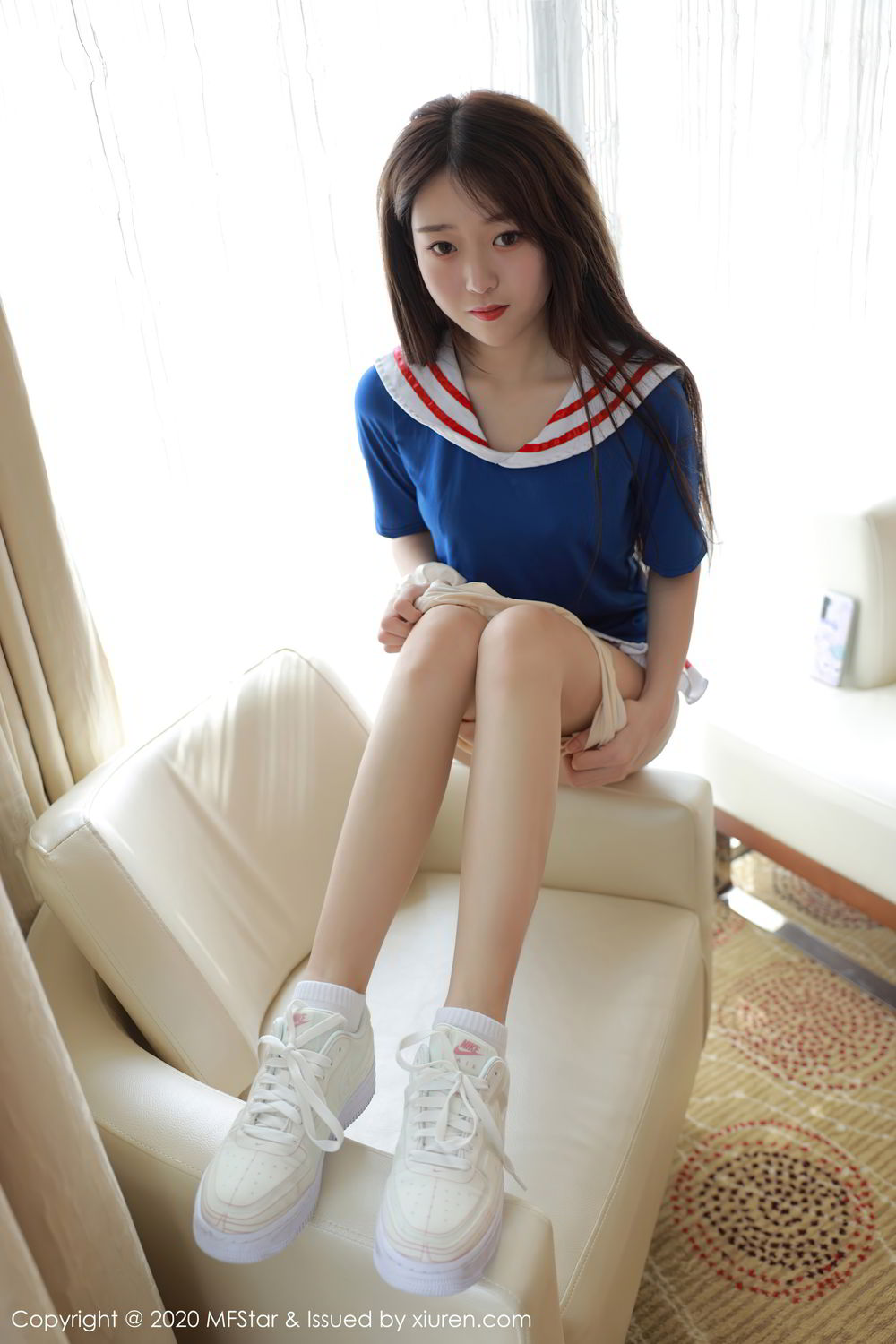 [MFStar]高清写真图 2020.09.28 VOL.395 小奶瓶呜鸣