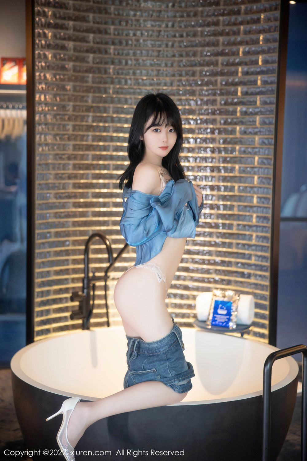 [XiuRen]高清写真图 2022.09.29 No.5662 奶瓶