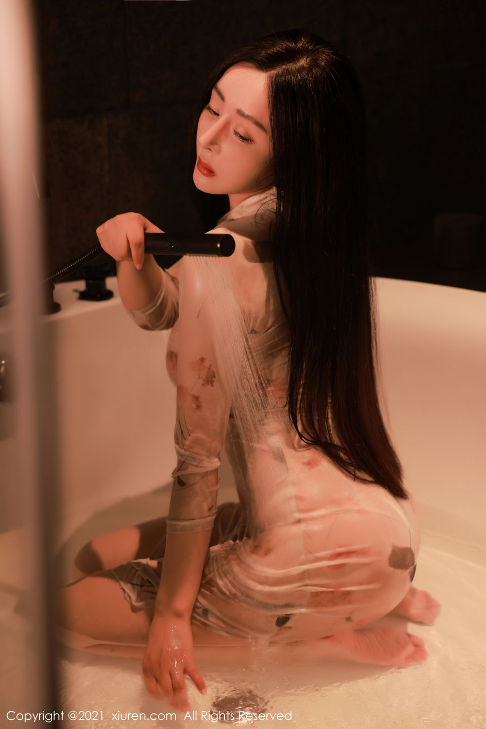 [XiuRen]高清写真图 2021.09.27 No.4002 允薾