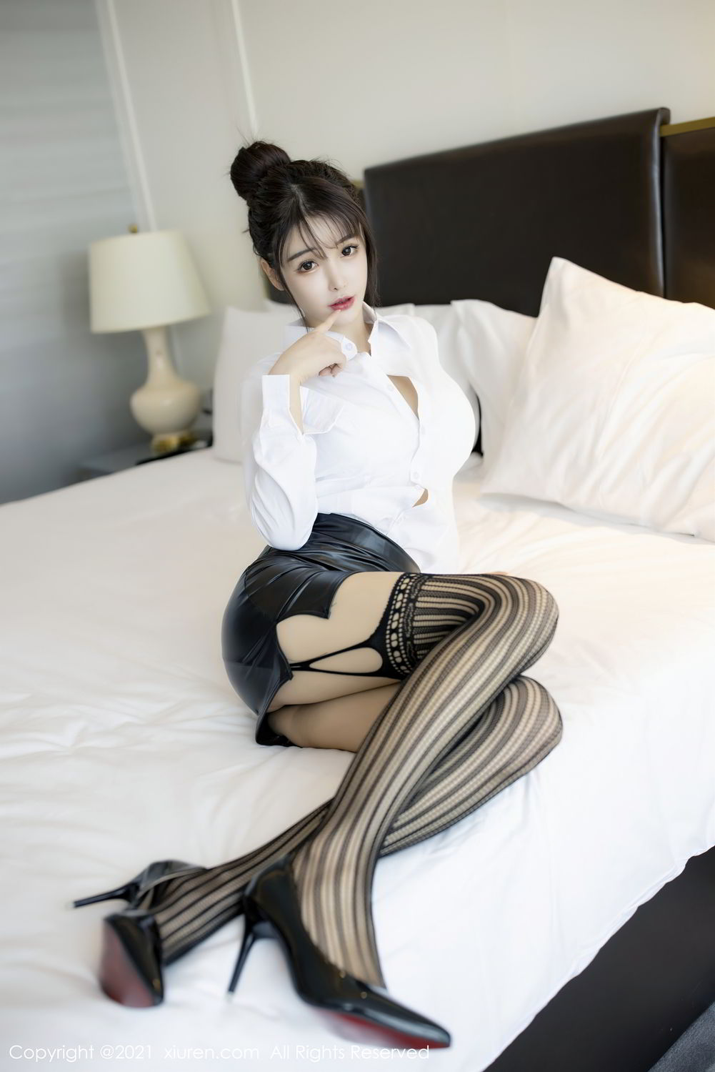 [XiuRen]高清写真图 2021.01.06 No.2976 南初妹妹