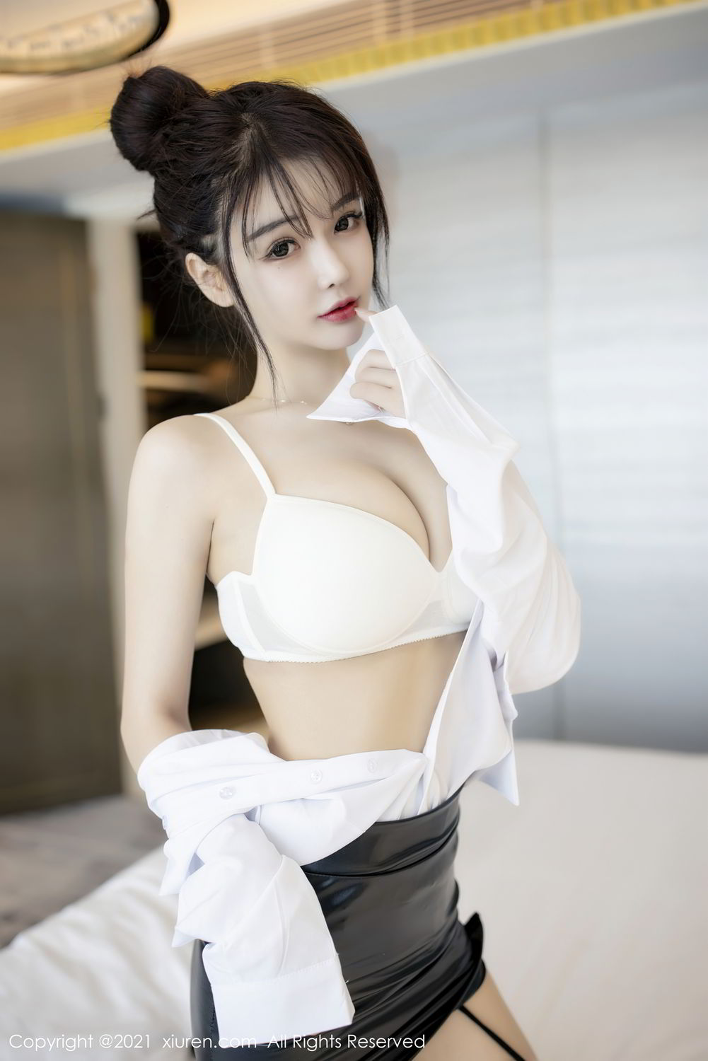 [XiuRen]高清写真图 2021.01.06 No.2976 南初妹妹