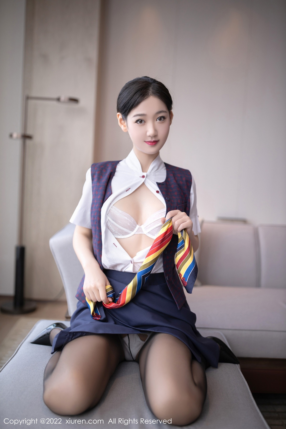 [XiuRen]高清写真图 2022.11.28 No.5922 唐安琪 制服黑丝