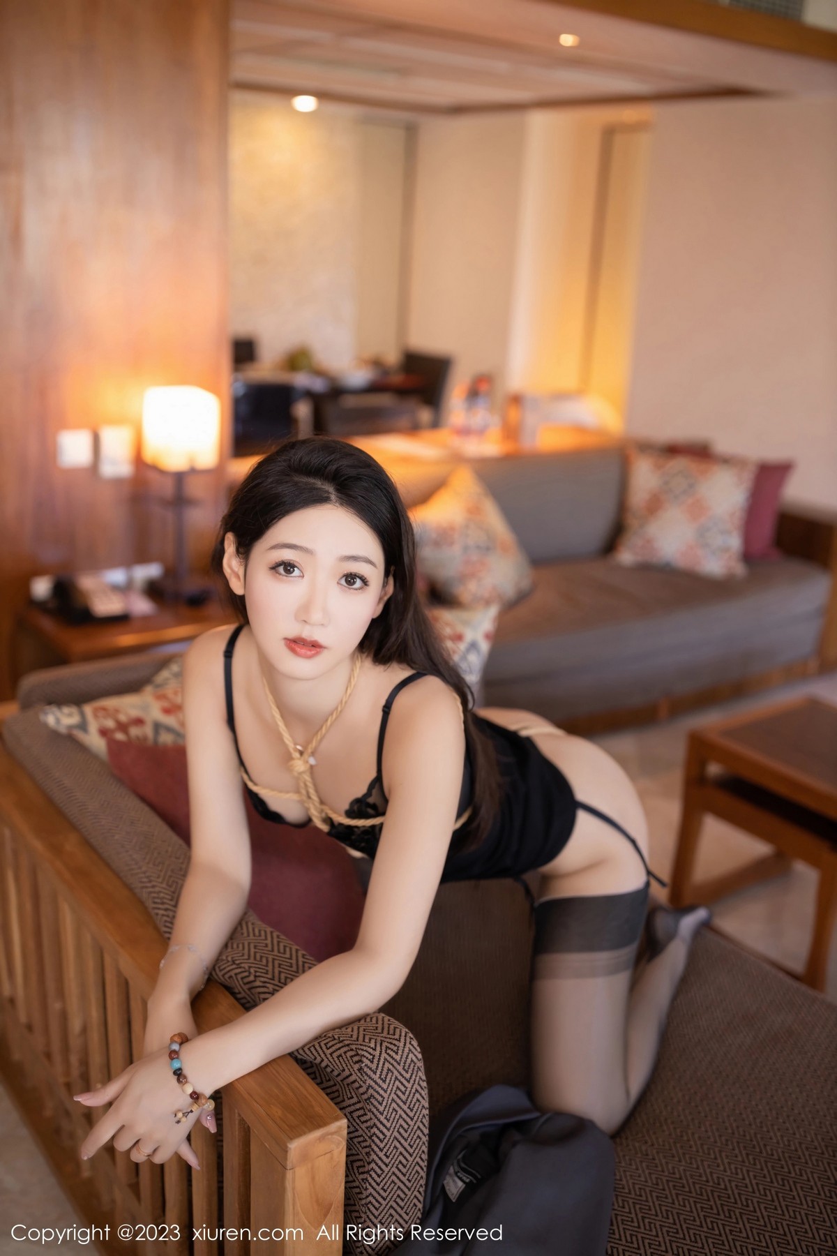 [XiuRen]高清写真图 2023.05.29 No.6821 唐安琪 黑丝美腿