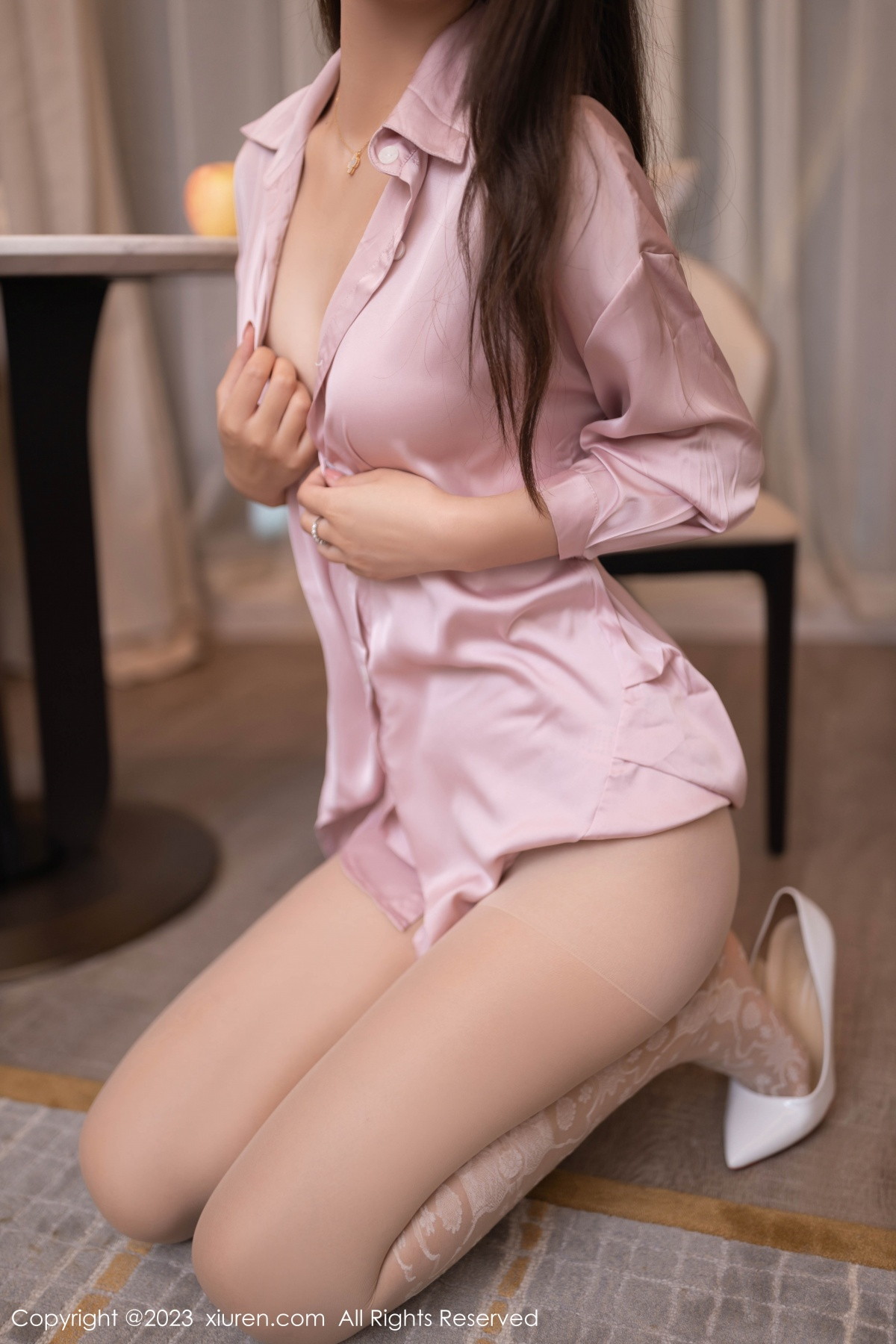 [XiuRen]高清写真图 2023.11.27 No.7726 唐安琪 丝袜美腿