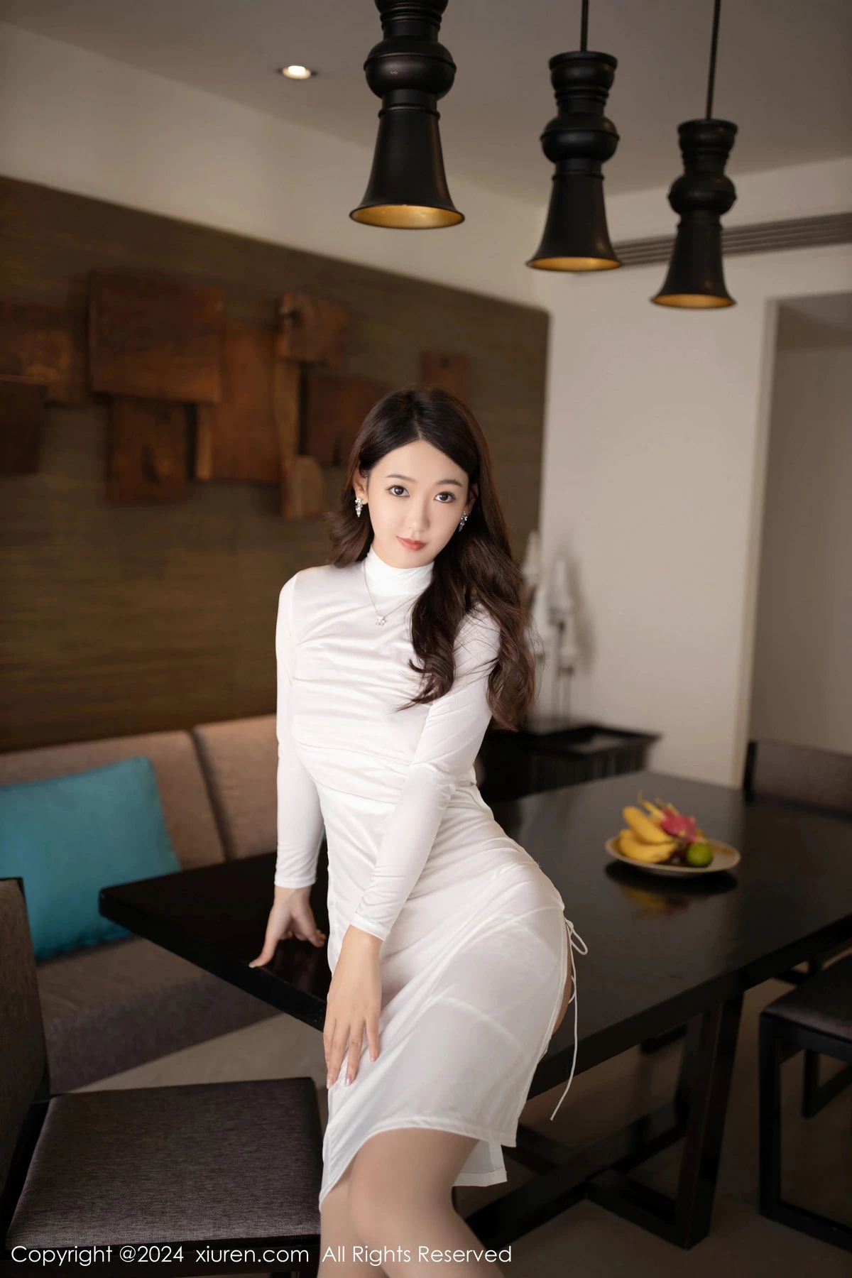[XiuRen]高清写真图 2024.02.19 No.8110 唐安琪 沙滩美腿