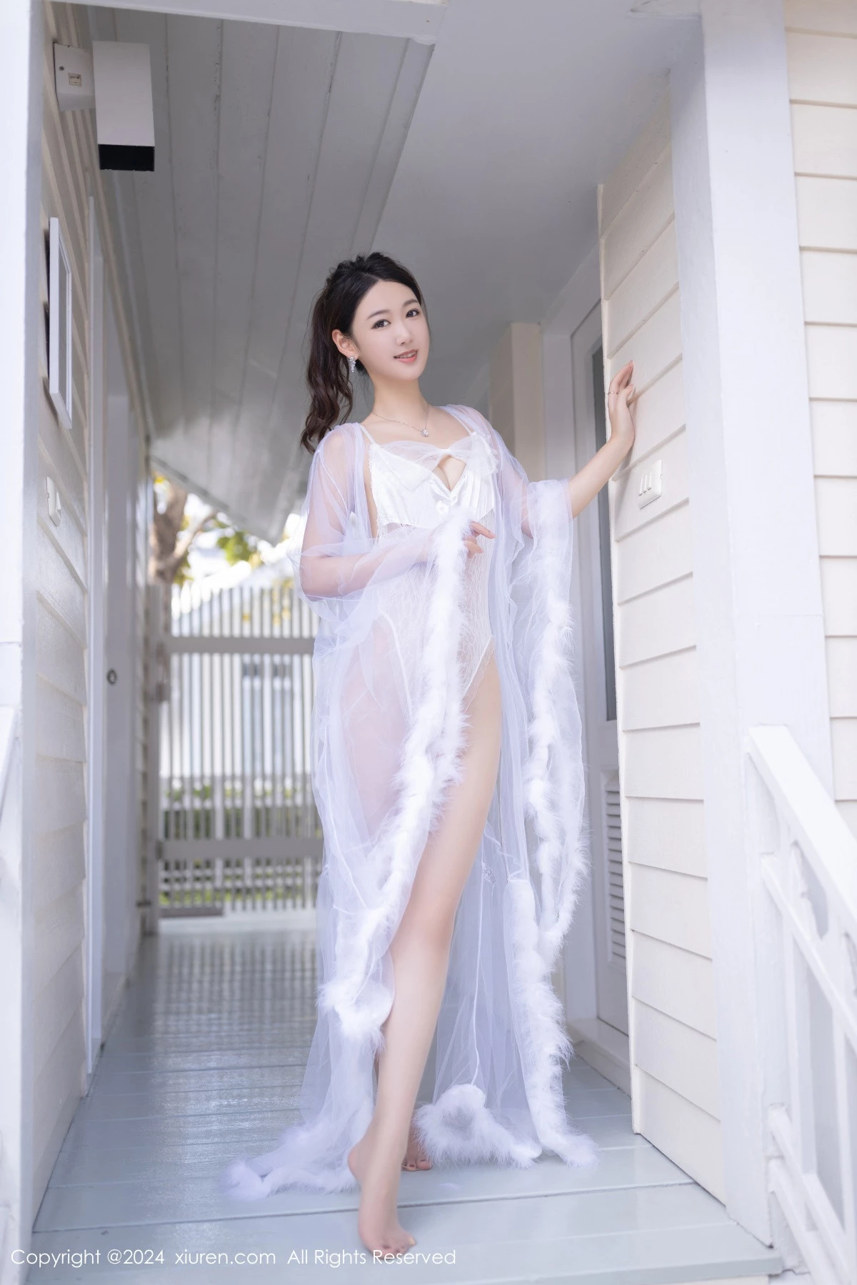 [XiuRen]高清写真图 2024.03.04 No.8174 唐安琪 美腿丝袜