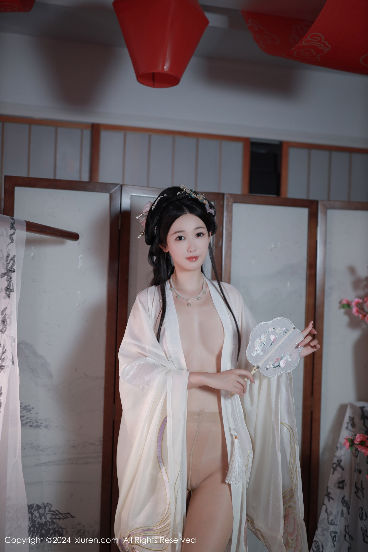 [XiuRen]高清写真图 2024.07.22 No.8898 唐安琪 丝袜美腿