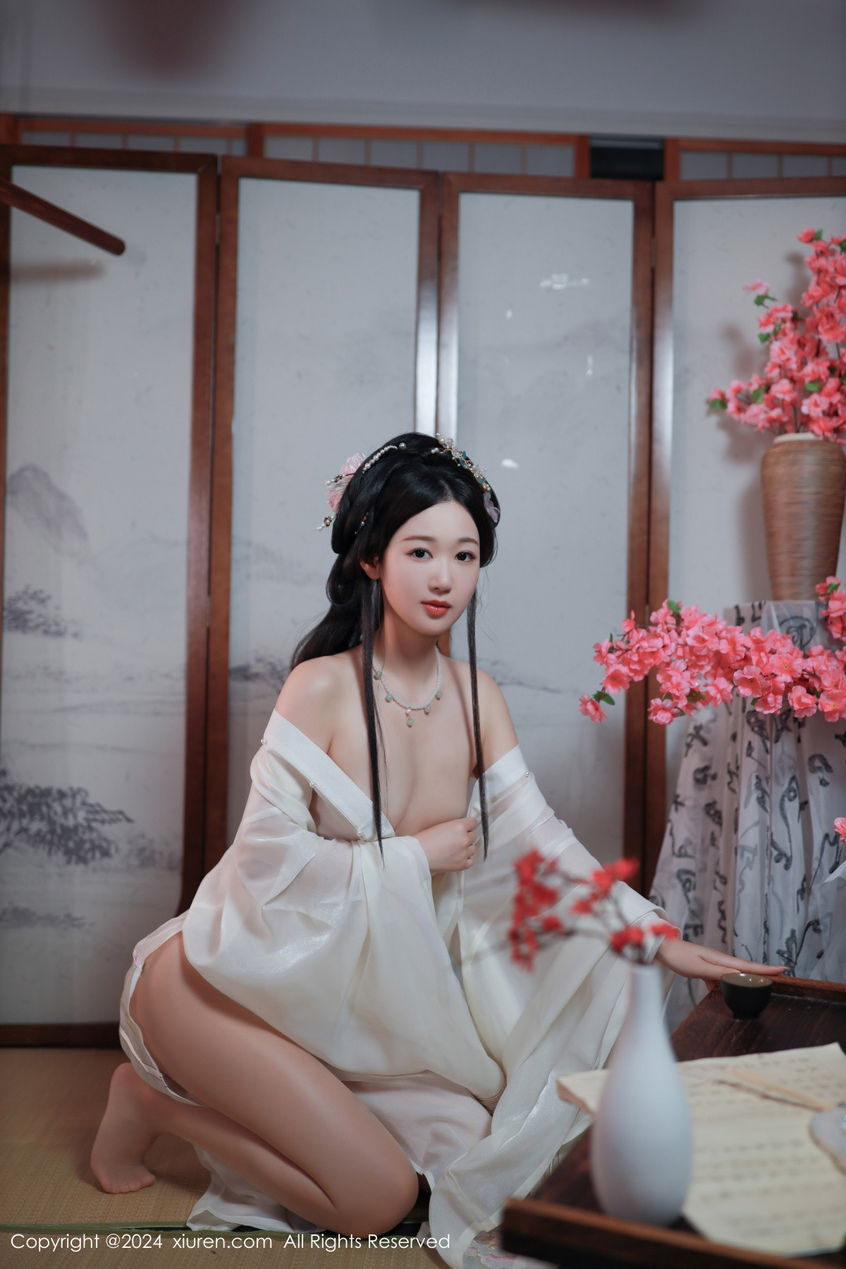 [XiuRen]高清写真图 2024.07.22 No.8898 唐安琪 丝袜美腿
