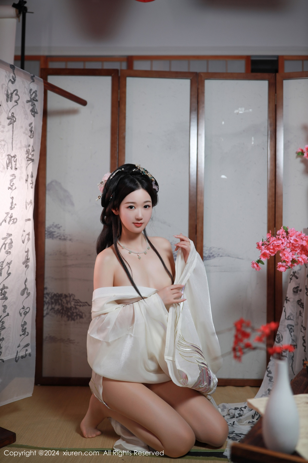[XiuRen]高清写真图 2024.07.22 No.8898 唐安琪 丝袜美腿