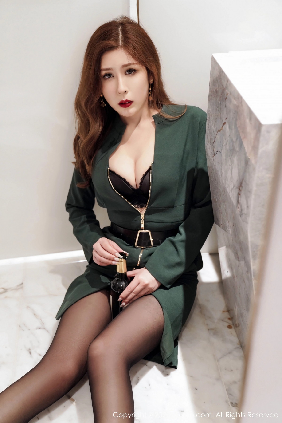 [XiuRen]高清写真图 2023.10.24 No.7553 月野兔美妞 黑丝美臀