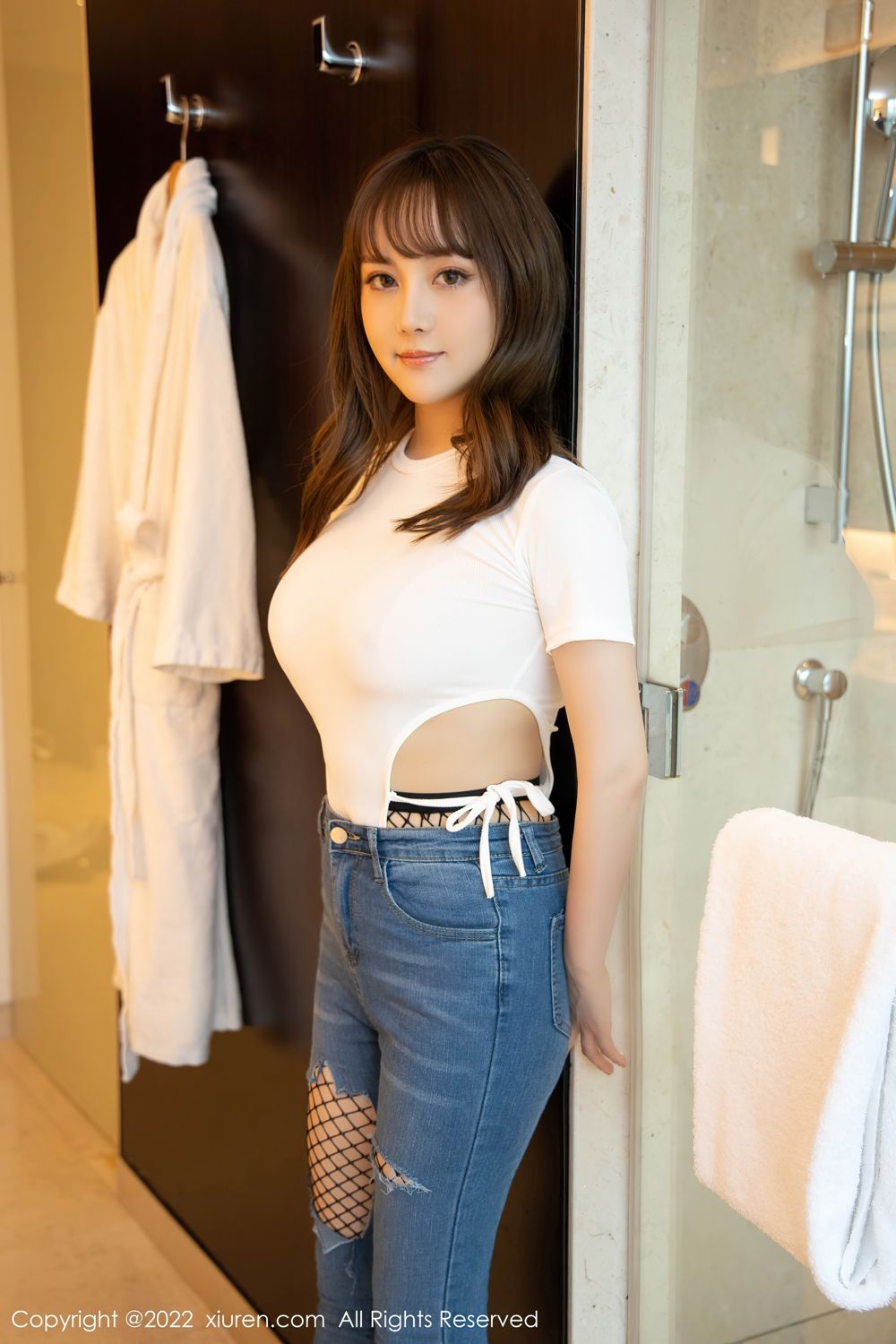 [XiuRen]高清写真图 2022.03.17 No.4729 豆瓣酱