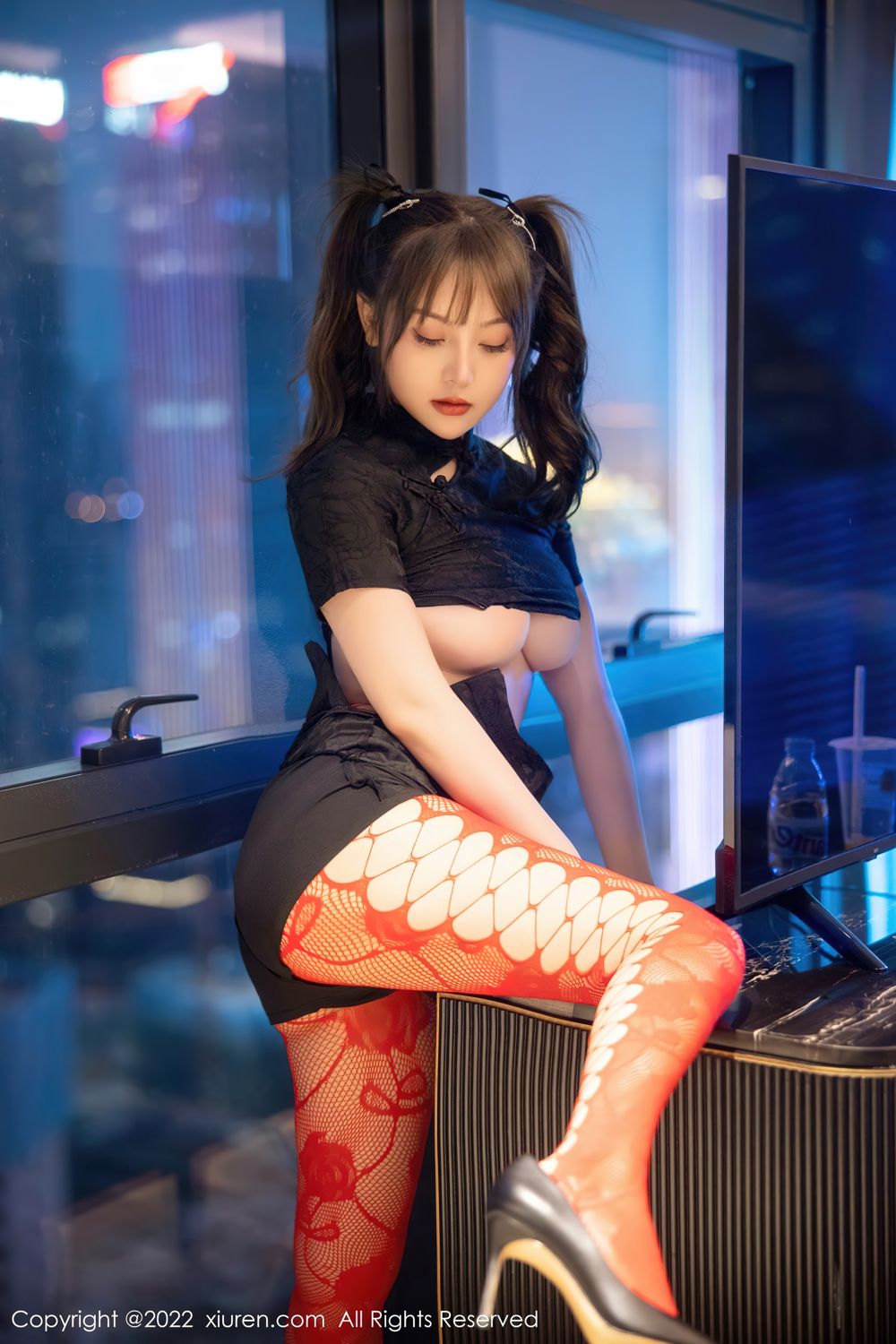 [XiuRen]高清写真图 2022.07.04 No.5225 豆瓣酱
