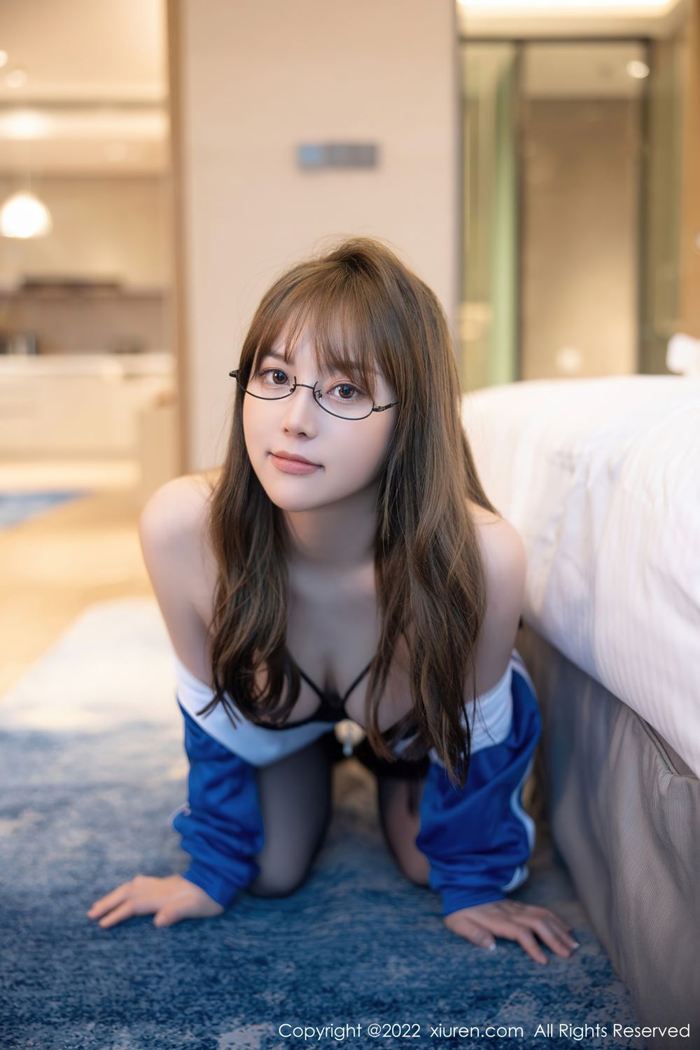 [XiuRen]高清写真图 2022.08.03 No.5377 豆瓣酱