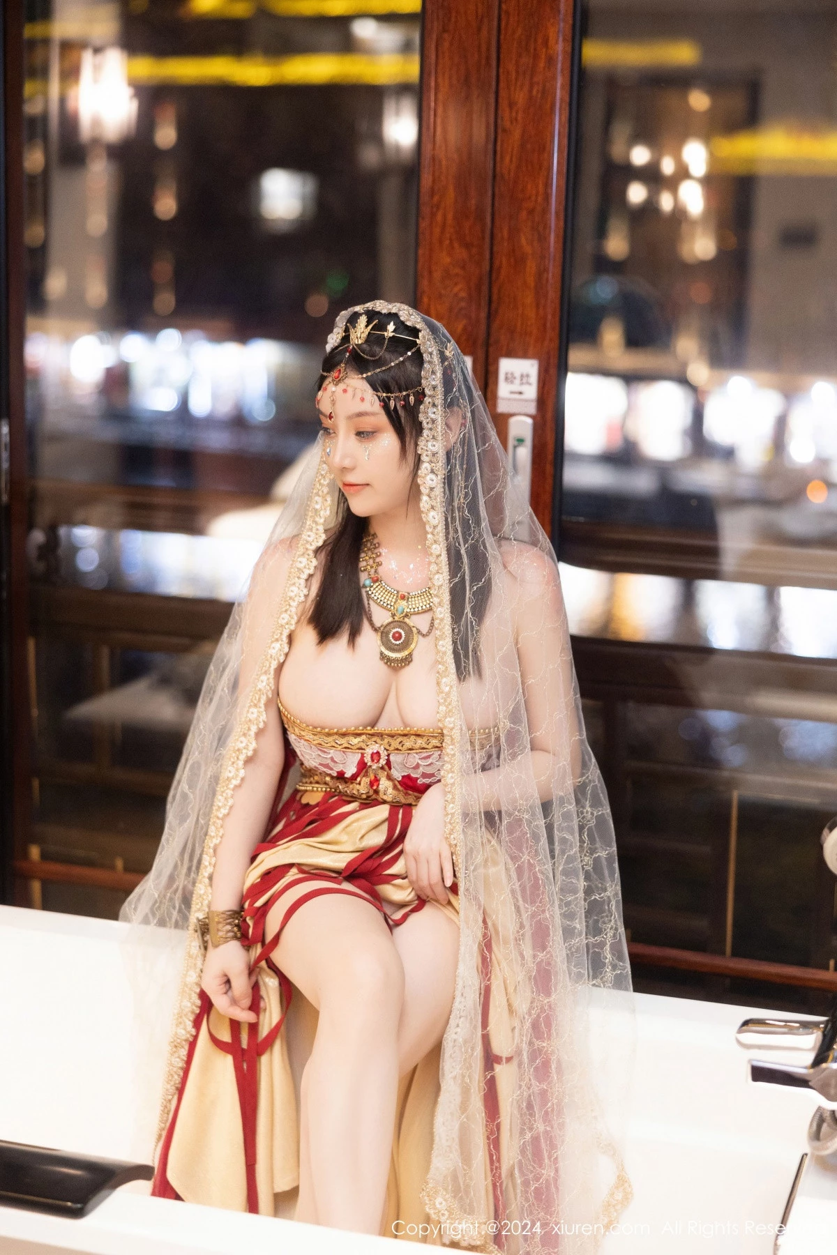 [XiuRen]高清写真图 2024.04.07 No.8349 豆瓣酱 美乳性感