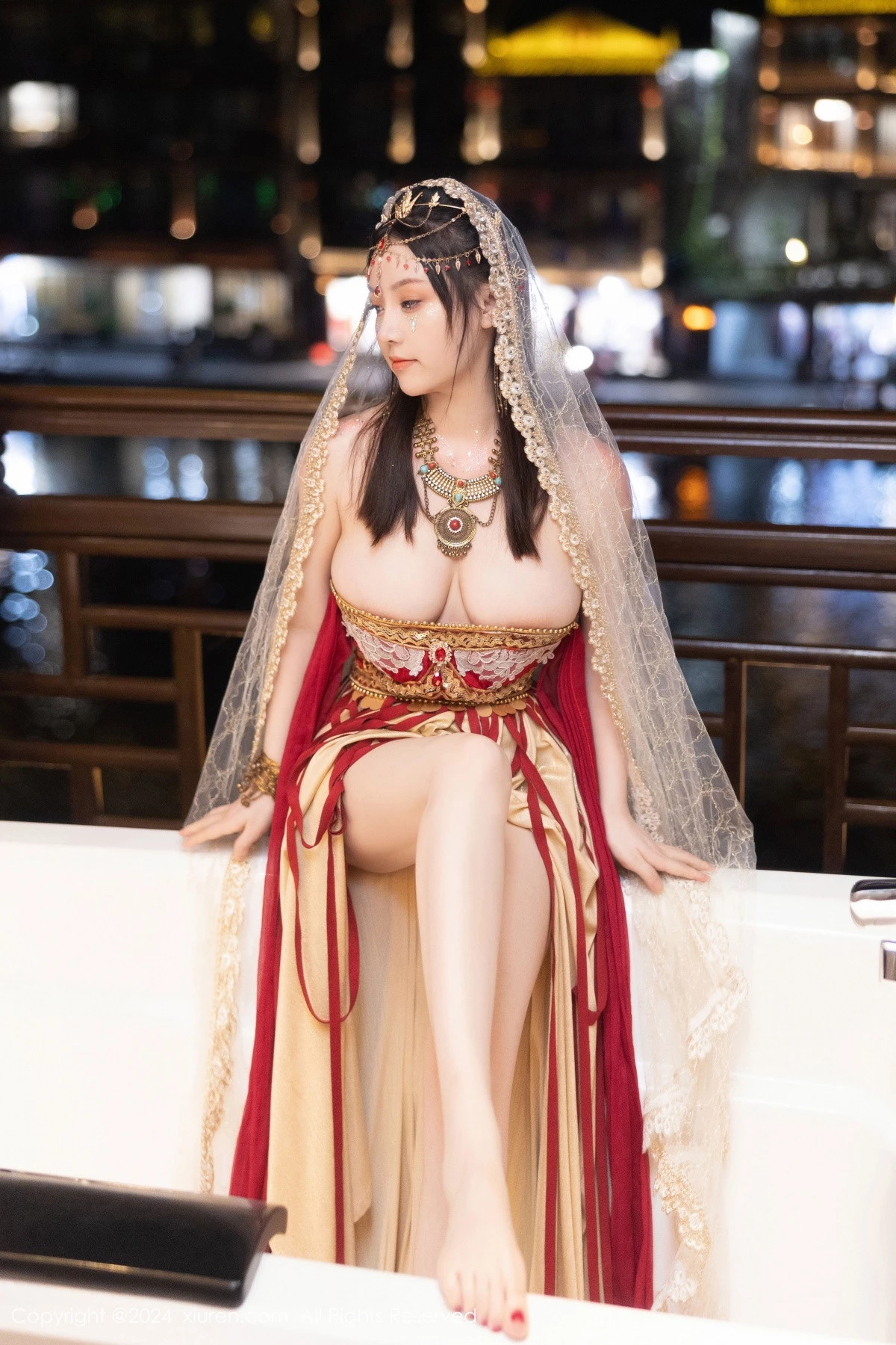 [XiuRen]高清写真图 2024.04.07 No.8349 豆瓣酱 美乳性感