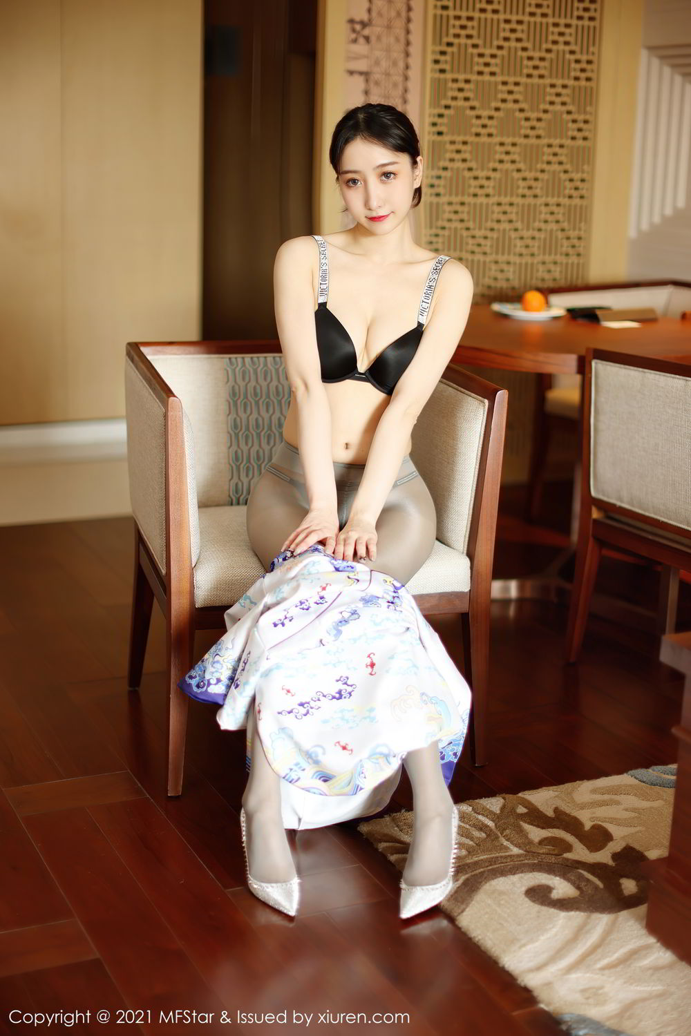 [MFStar]高清写真图 2021.04.30 VOL.490 水水er