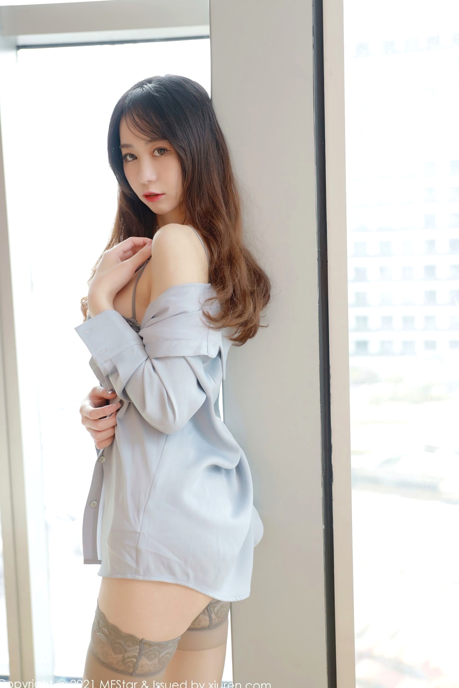 Gallery - MFStar模范学院-水水er：落地窗前的白衬衫蕾丝诱惑，知性职场风私房写真模范学院性感诱惑私房照丝袜女神 水水er女神私房照_秀色女神 - image 18