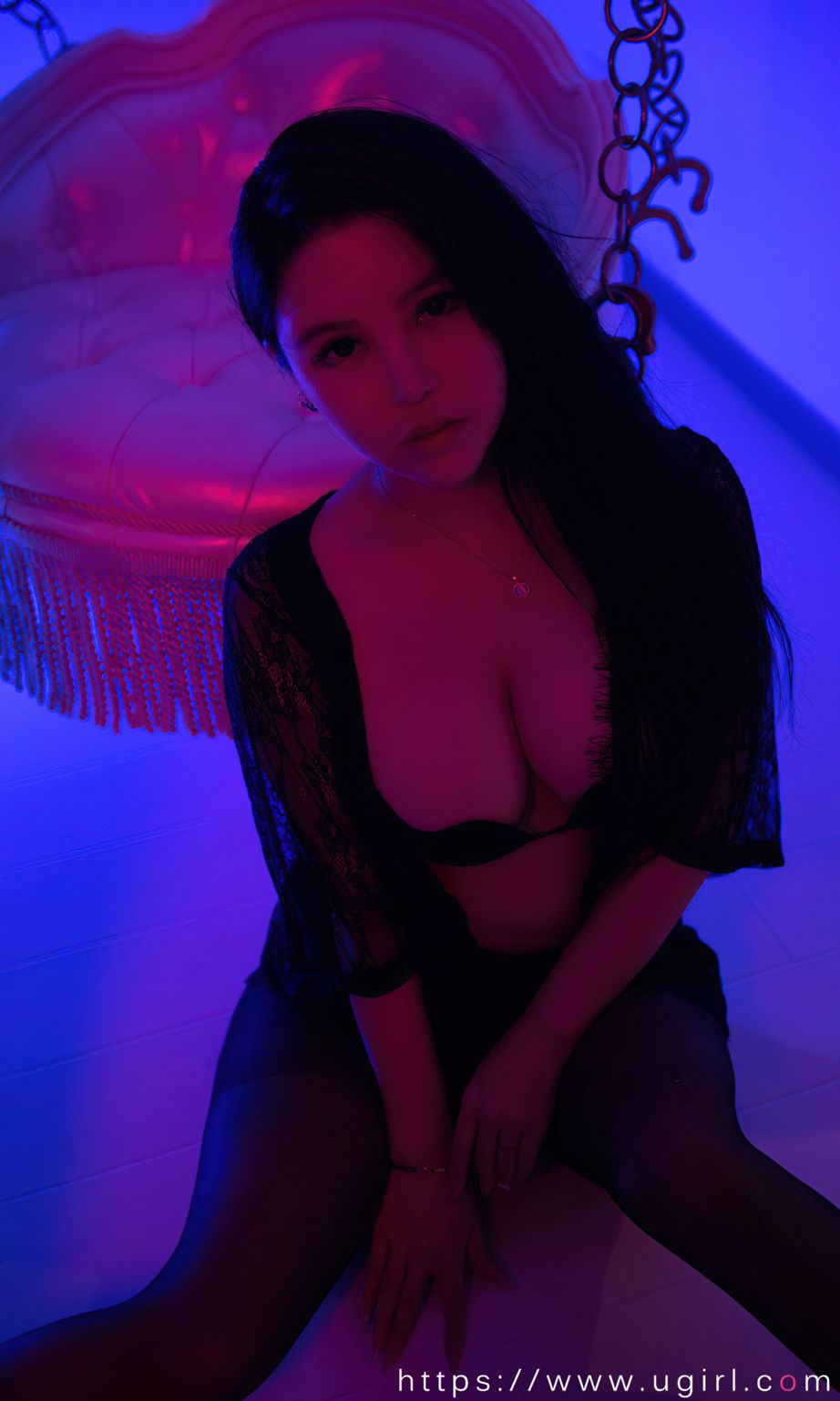 韩美轩的欲色霓虹 暧昧和诱惑全部点亮