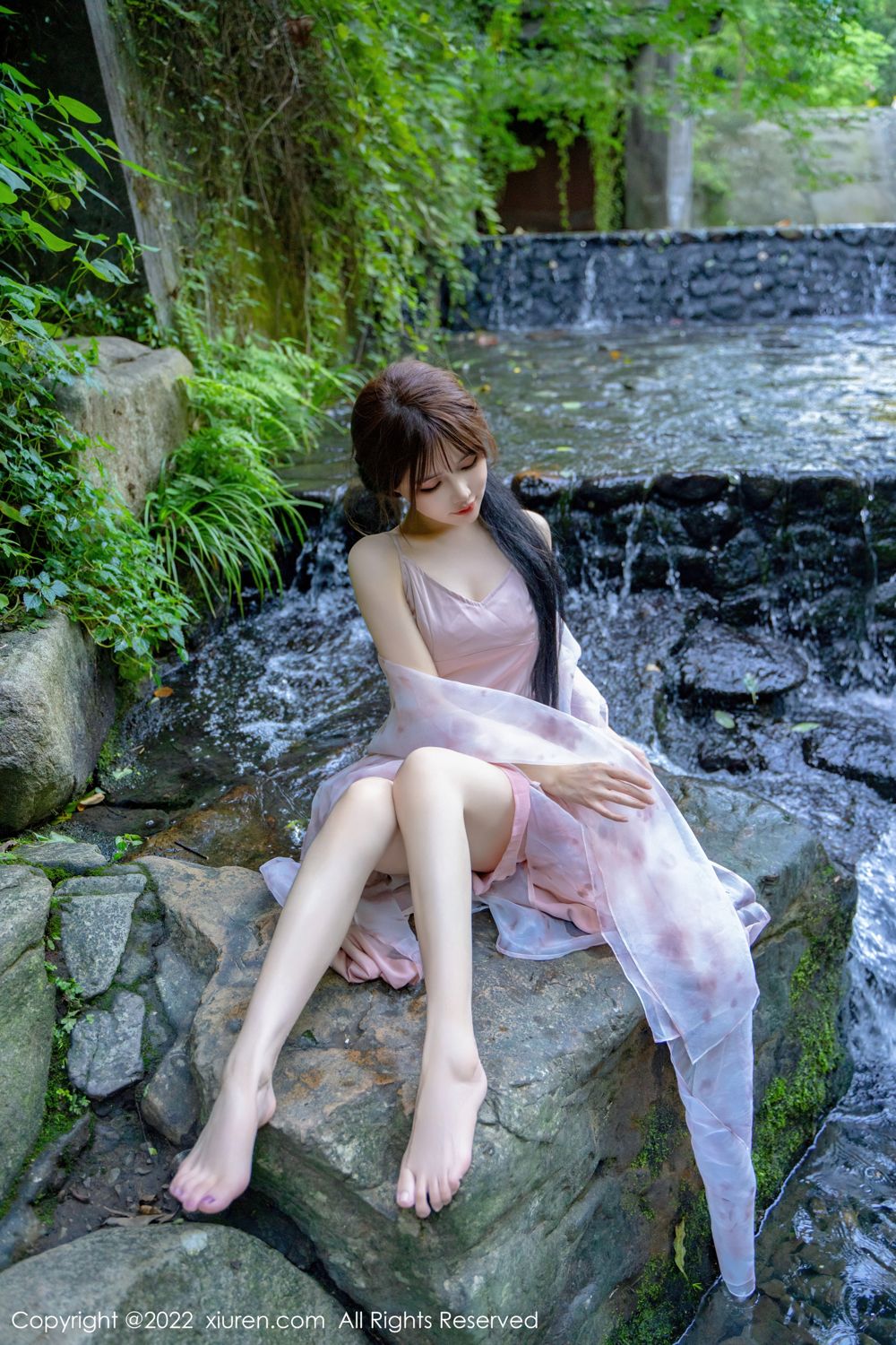 [XiuRen秀人网]高清写真图 2022.10.11 No.5690 婠婠么&小肥莹