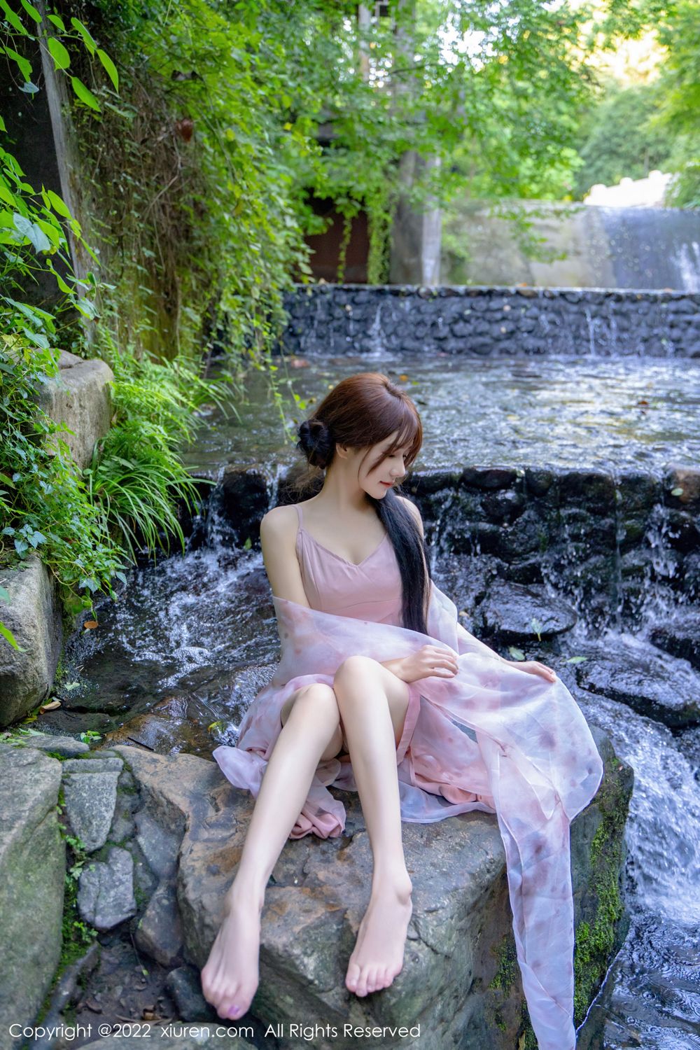 [XiuRen秀人网]高清写真图 2022.10.11 No.5690 婠婠么&小肥莹