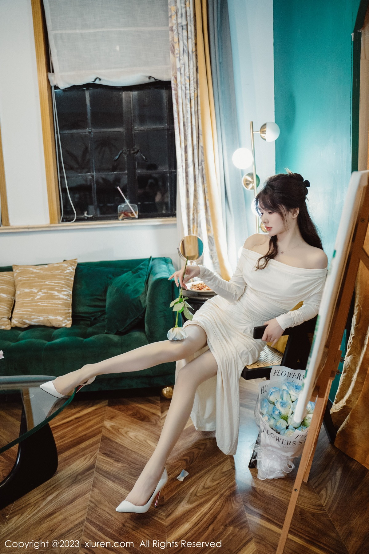 [XiuRen]高清写真图 2023.01.29 No.6182 婠婠么 丝袜美腿