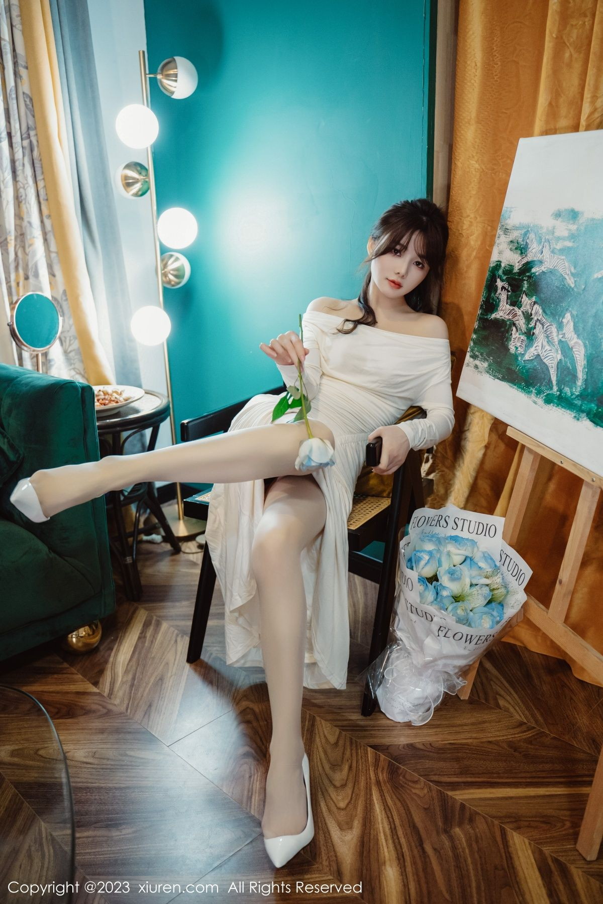 [XiuRen]高清写真图 2023.01.29 No.6182 婠婠么 丝袜美腿