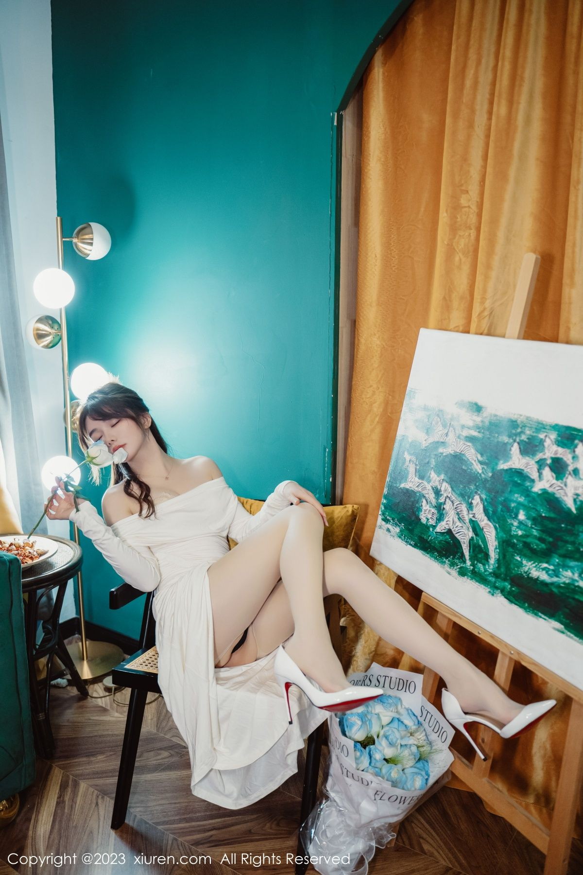 [XiuRen]高清写真图 2023.01.29 No.6182 婠婠么 丝袜美腿