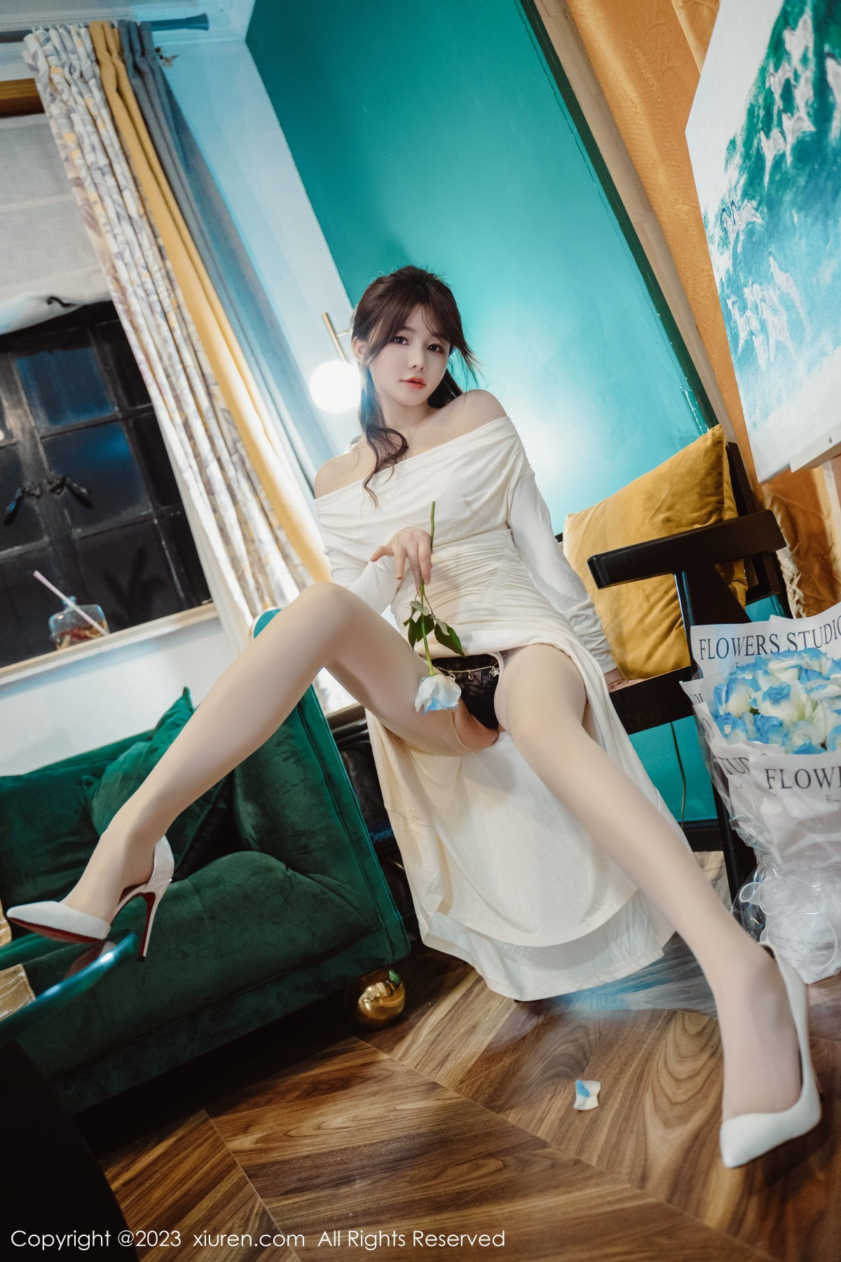 [XiuRen]高清写真图 2023.01.29 No.6182 婠婠么 丝袜美腿