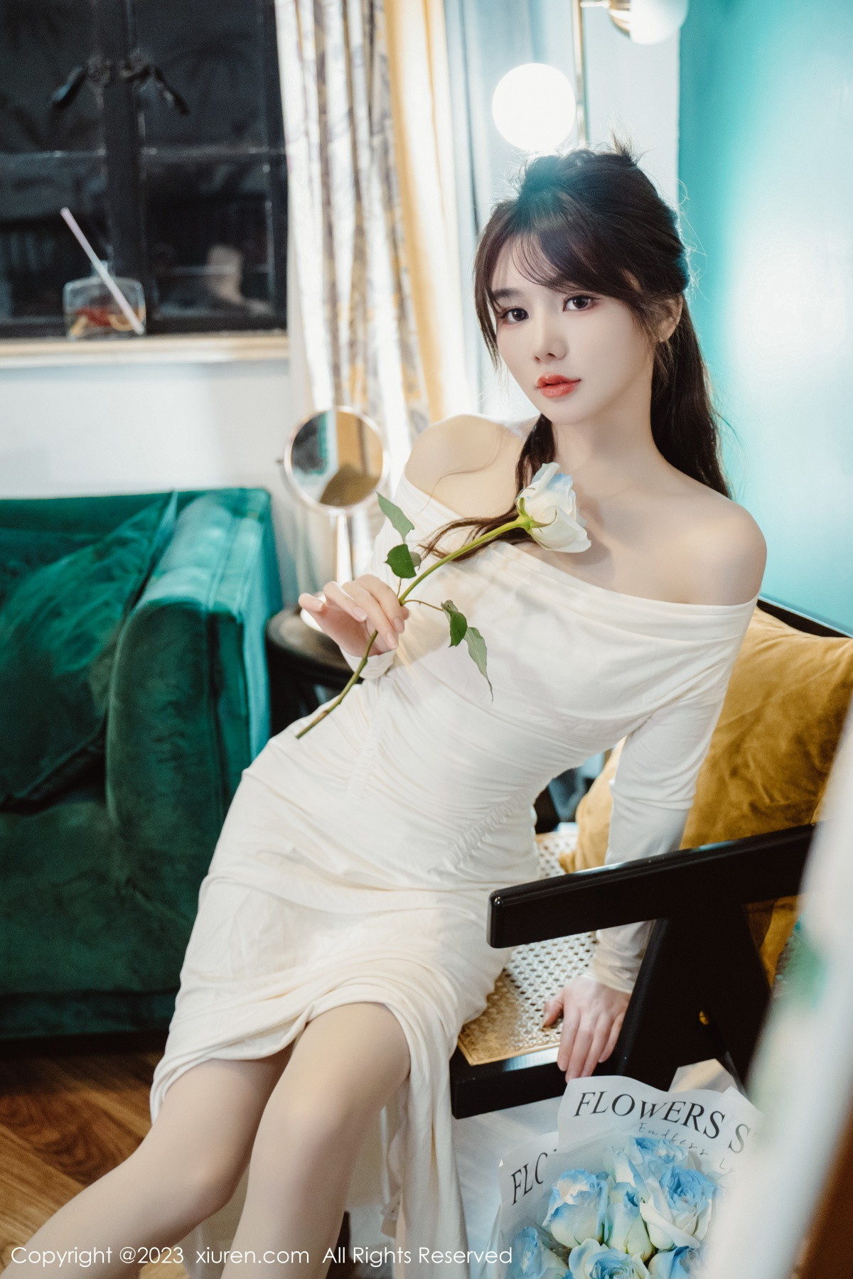 [XiuRen]高清写真图 2023.01.29 No.6182 婠婠么 丝袜美腿