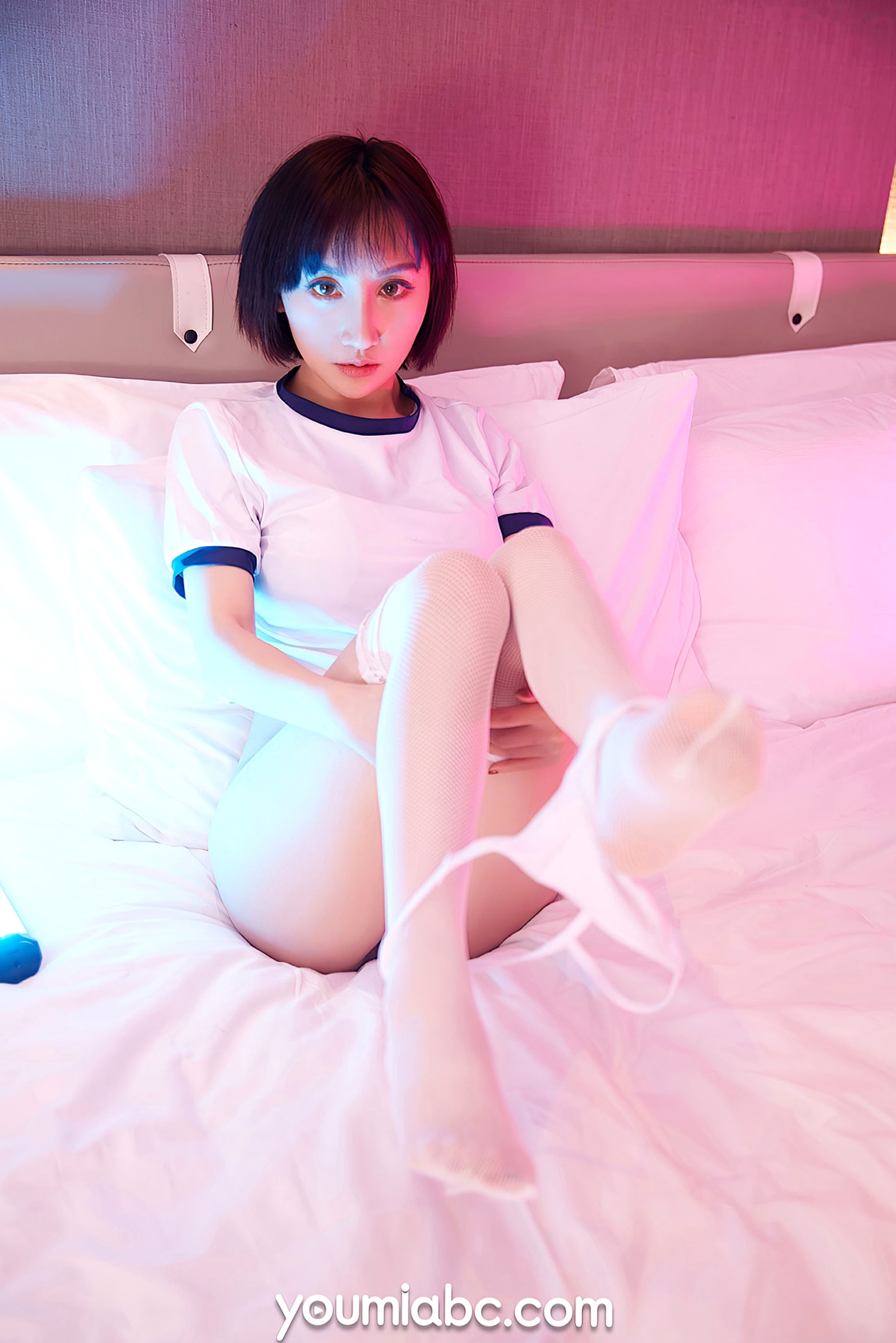 Gallery - YouMi尤蜜-林茵茵-《粉之夜》：霓虹氛围下的私房诱惑，白色丝袜美腿写真，尽显性感女神迷人风采尤蜜荟 - Chiness Model 性感私房照丝袜美腿 林茵茵女神私房照_秀色女神 - image 20
