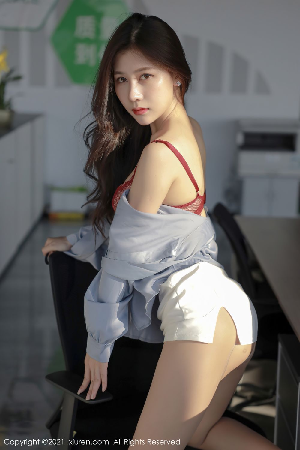 [XiuRen]高清写真图 2021.09.26 No.3994 尹甜甜