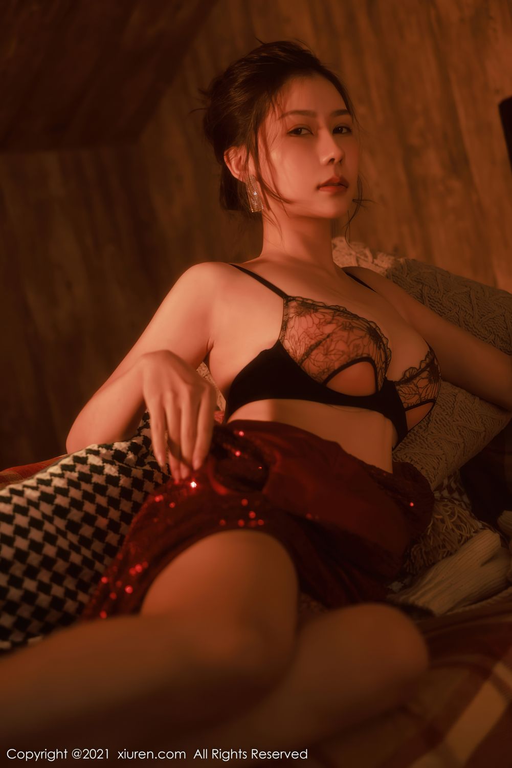 [XiuRen]高清写真图 2021.12.20 No.4357 尹甜甜