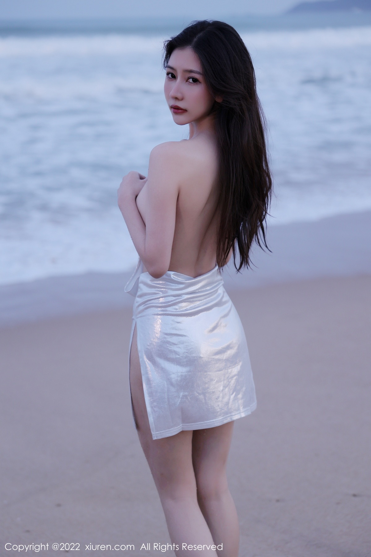 [XiuRen]高清写真图 2022.12.13 No.5990 尹甜甜 比基尼美腿
